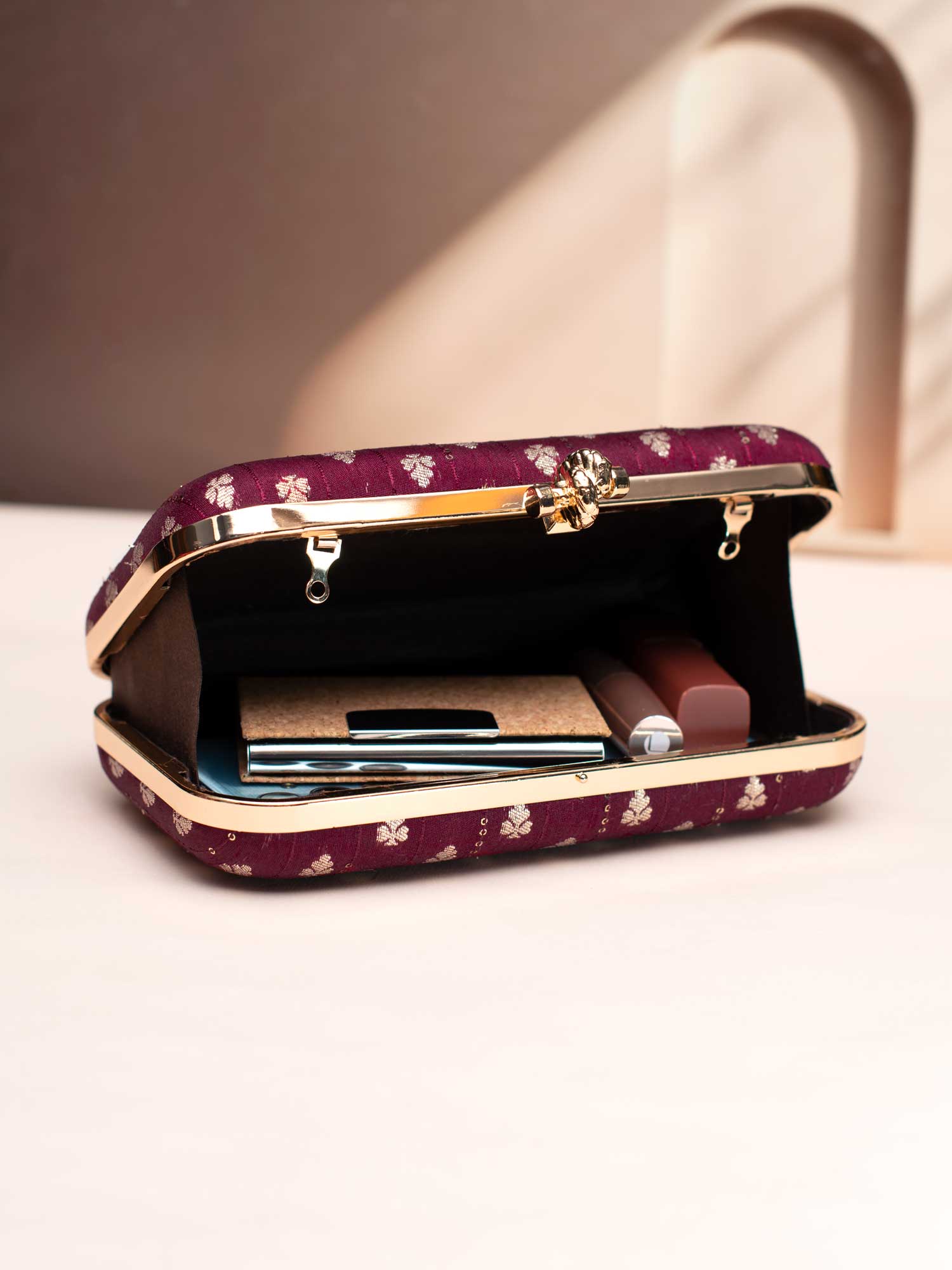Artklim Burgundy Bloom Golden Chain Clutch