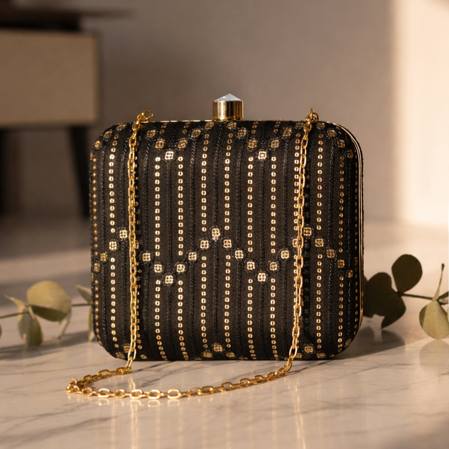 Artklim Women’s Black Embellished Box Embroidred Clutch