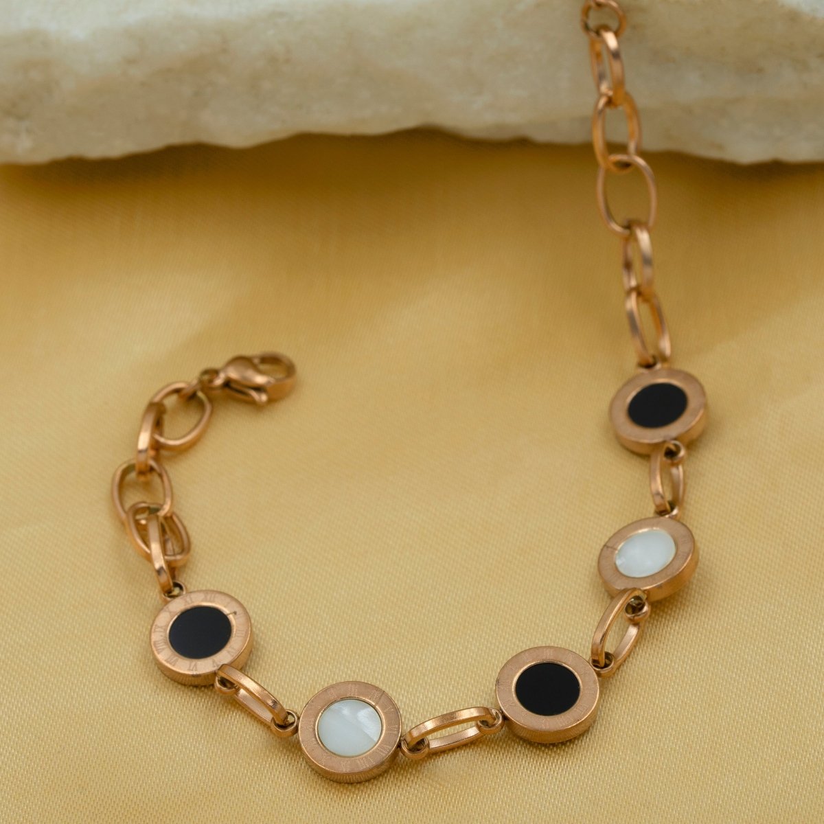 Artklim Rose Gold Plated White And Black MOP Roman Numerals Bracelet