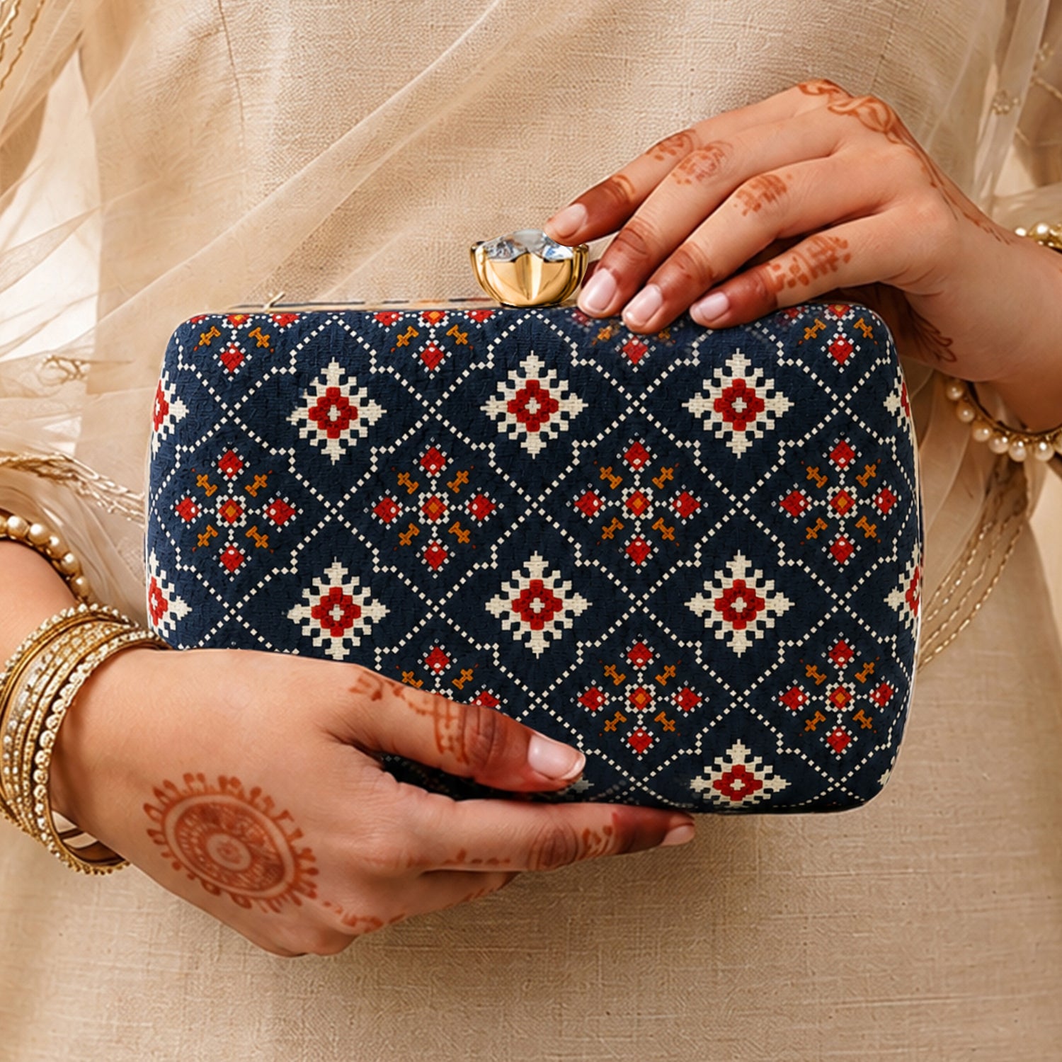 Artklim Navy Blue Ethnic Floral Pattern Chain Strap Printed Clutch
