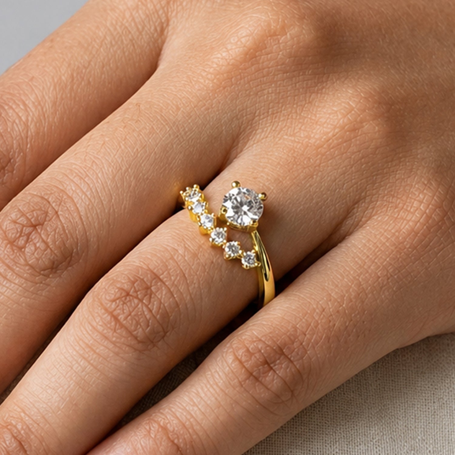 Artklim Elegant Gold Halo Central Crystal Anti-Tarnish Ring