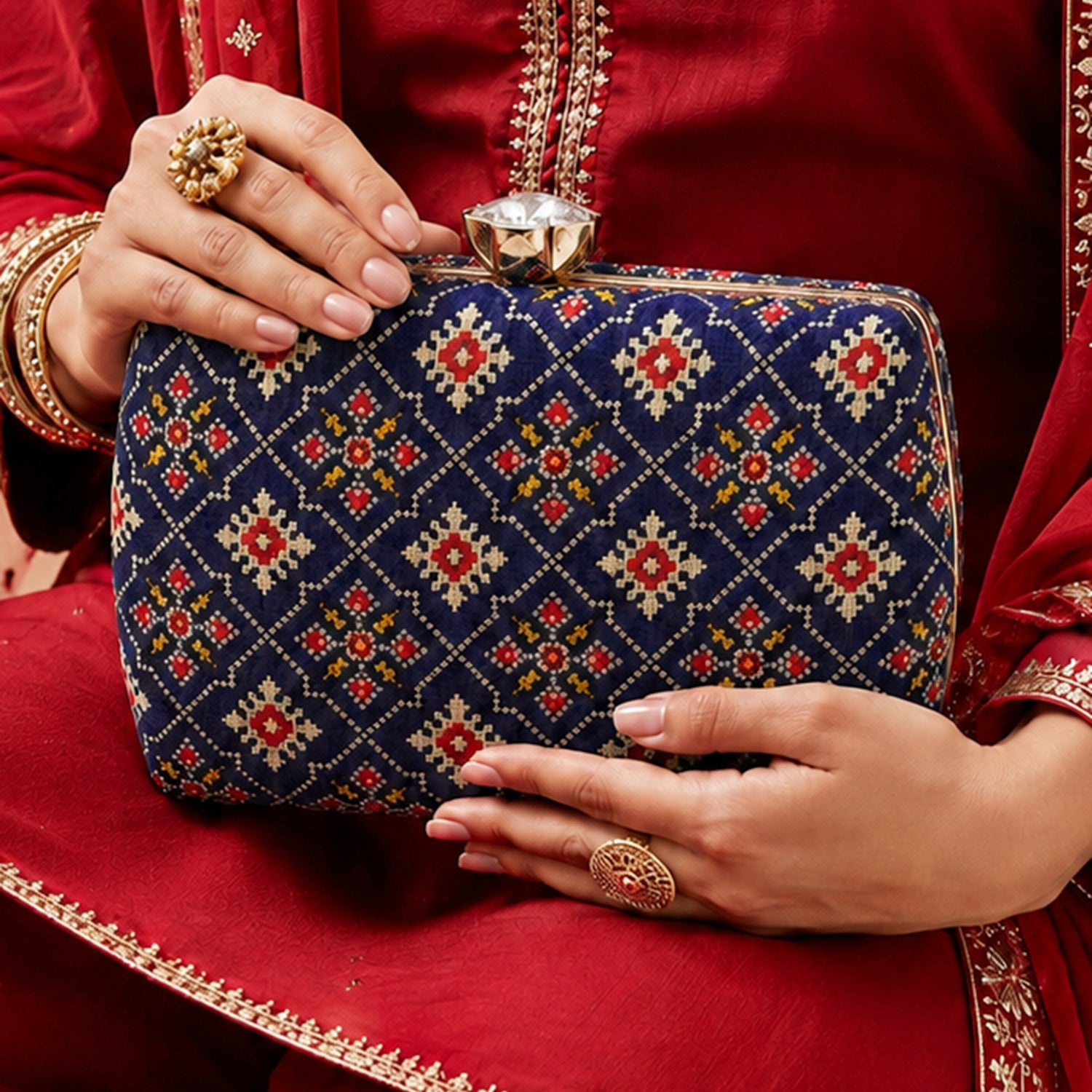 Artklim Royal Blue Ethnic Floral Pattern Chain Strap Printed Clutch