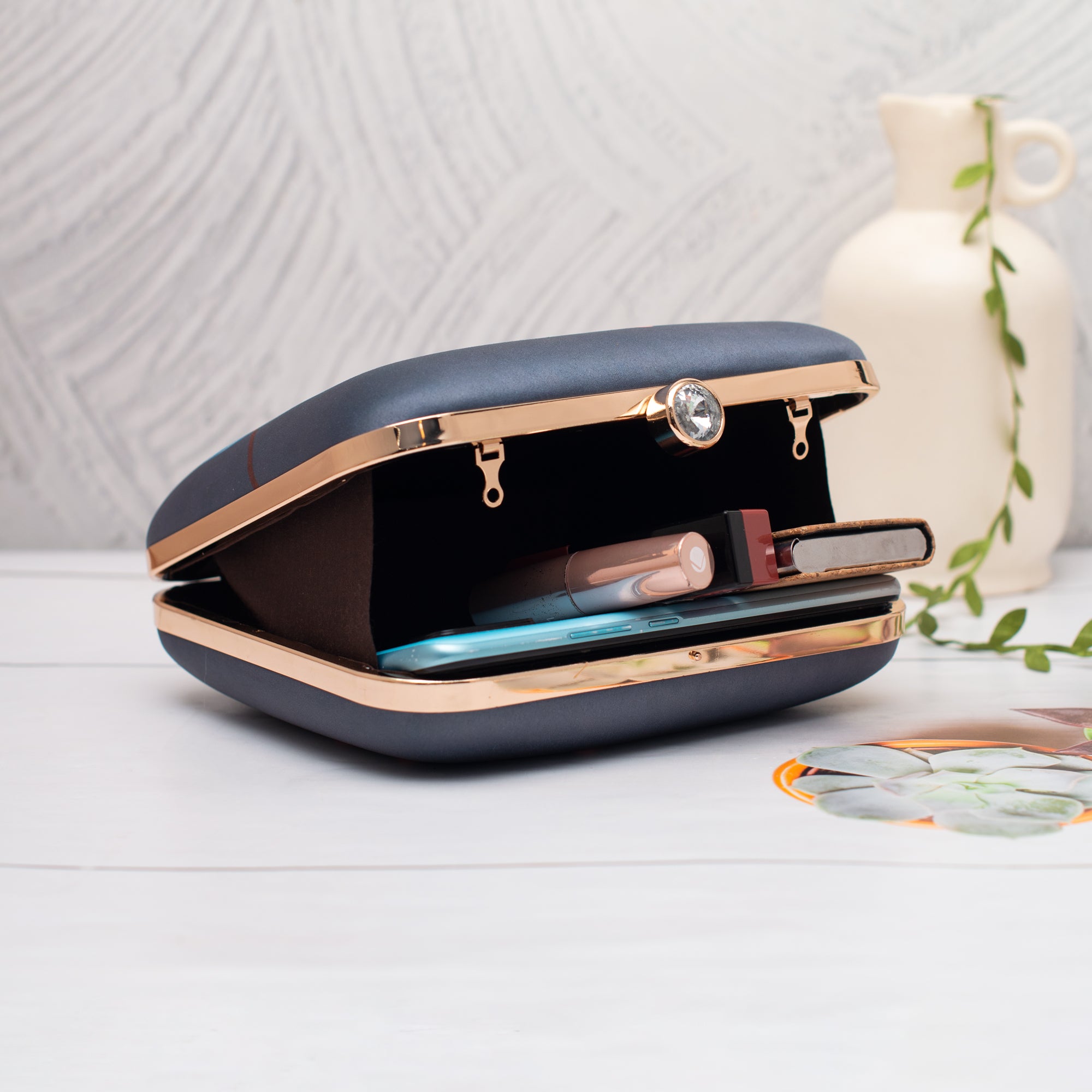 Artklim Navy Blue with Bold Portrait Clutch