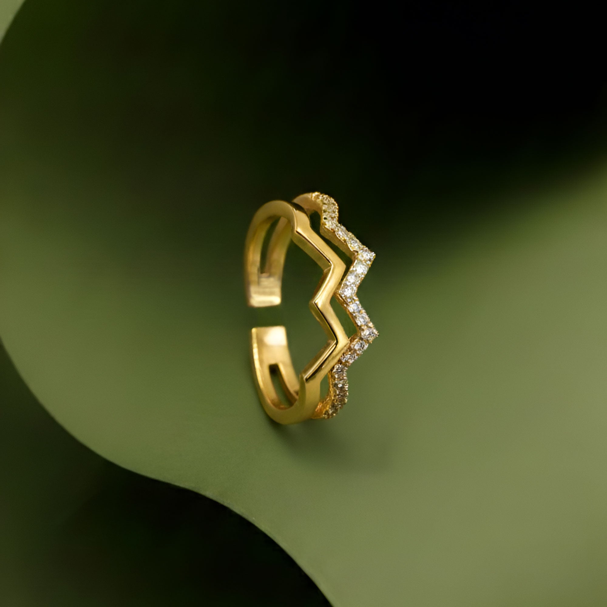 Artklim Gold-Plated Zigzag Sparkle Design Anti-Tarnish Ring
