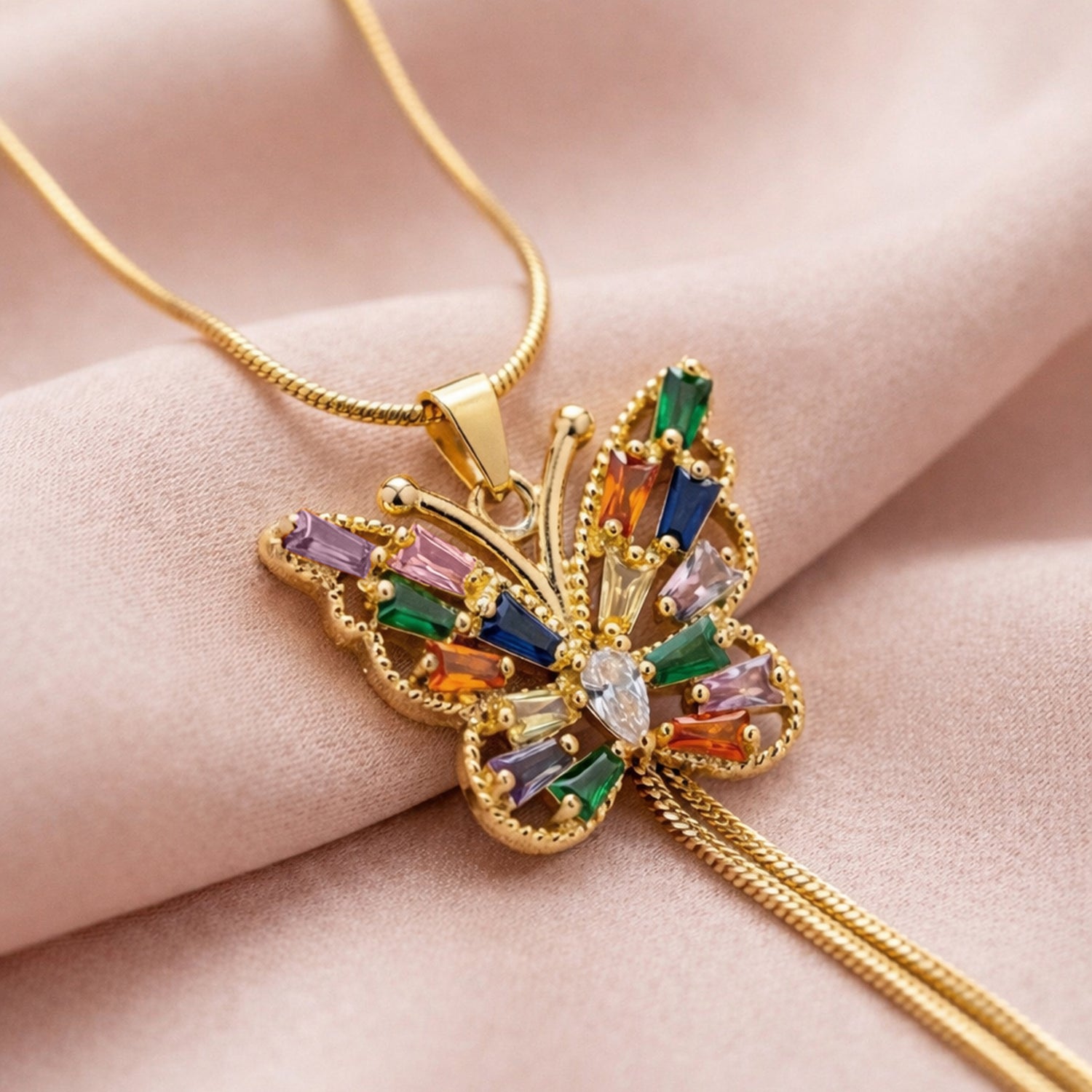 Artklim Gold-Plated Chic Adjustable Butterfly Anti-Tarnish Pendant Necklace