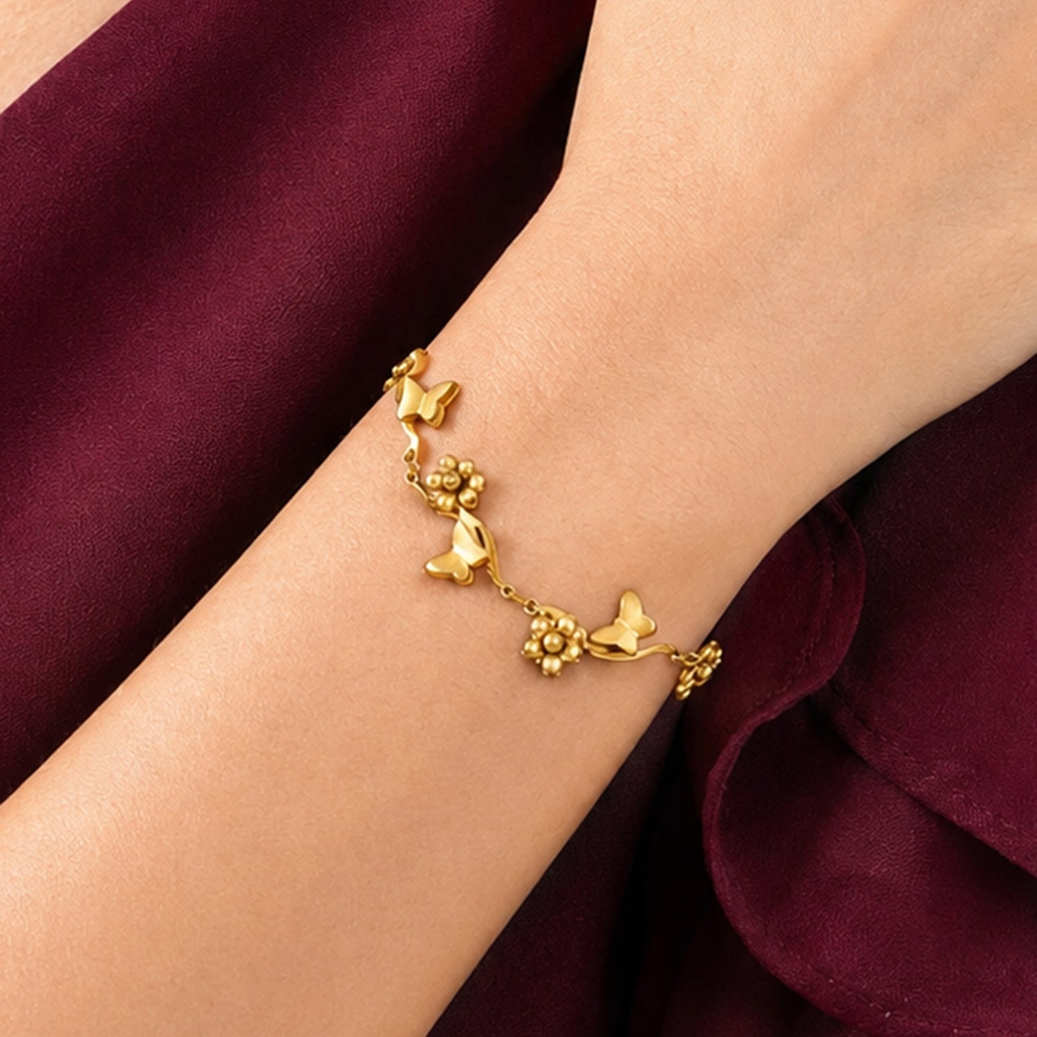 Artklim Gold Butterfly & Flower Charm Bracelet Anti-Tarnish Bracelet