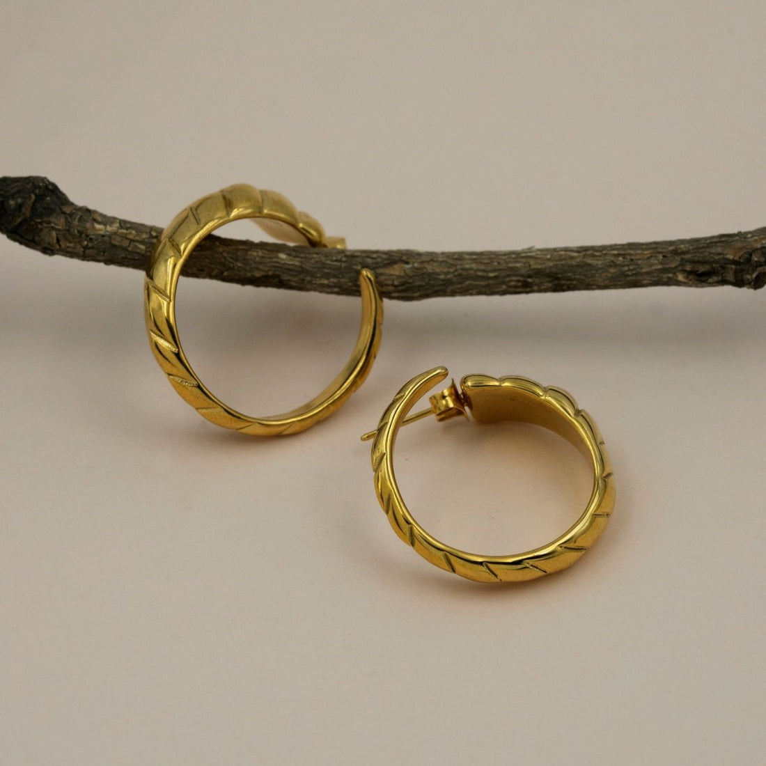 Artklim Gold Plated Minimalist Round Earrings