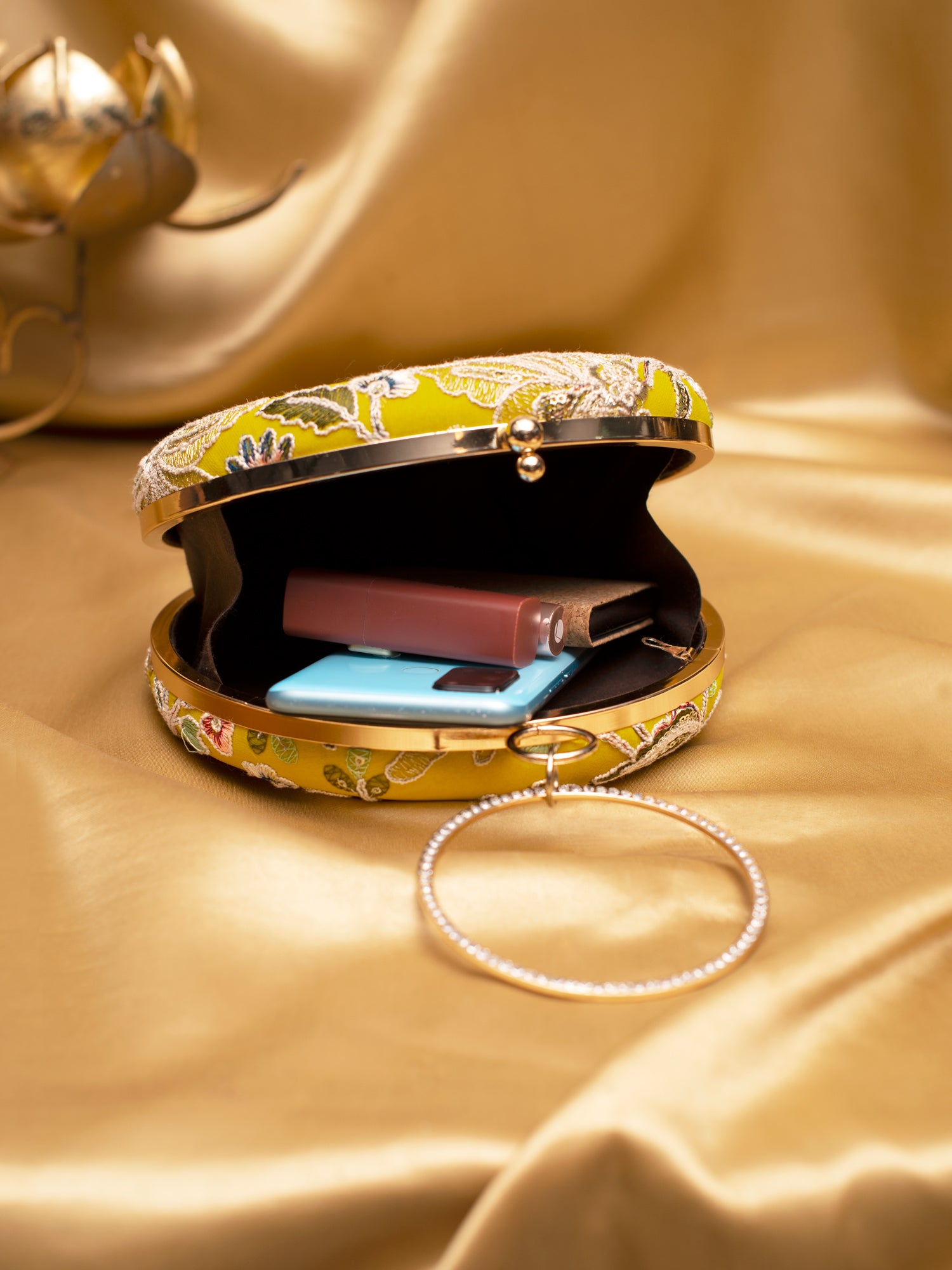 Artklim Yellow Blossom Round Purse