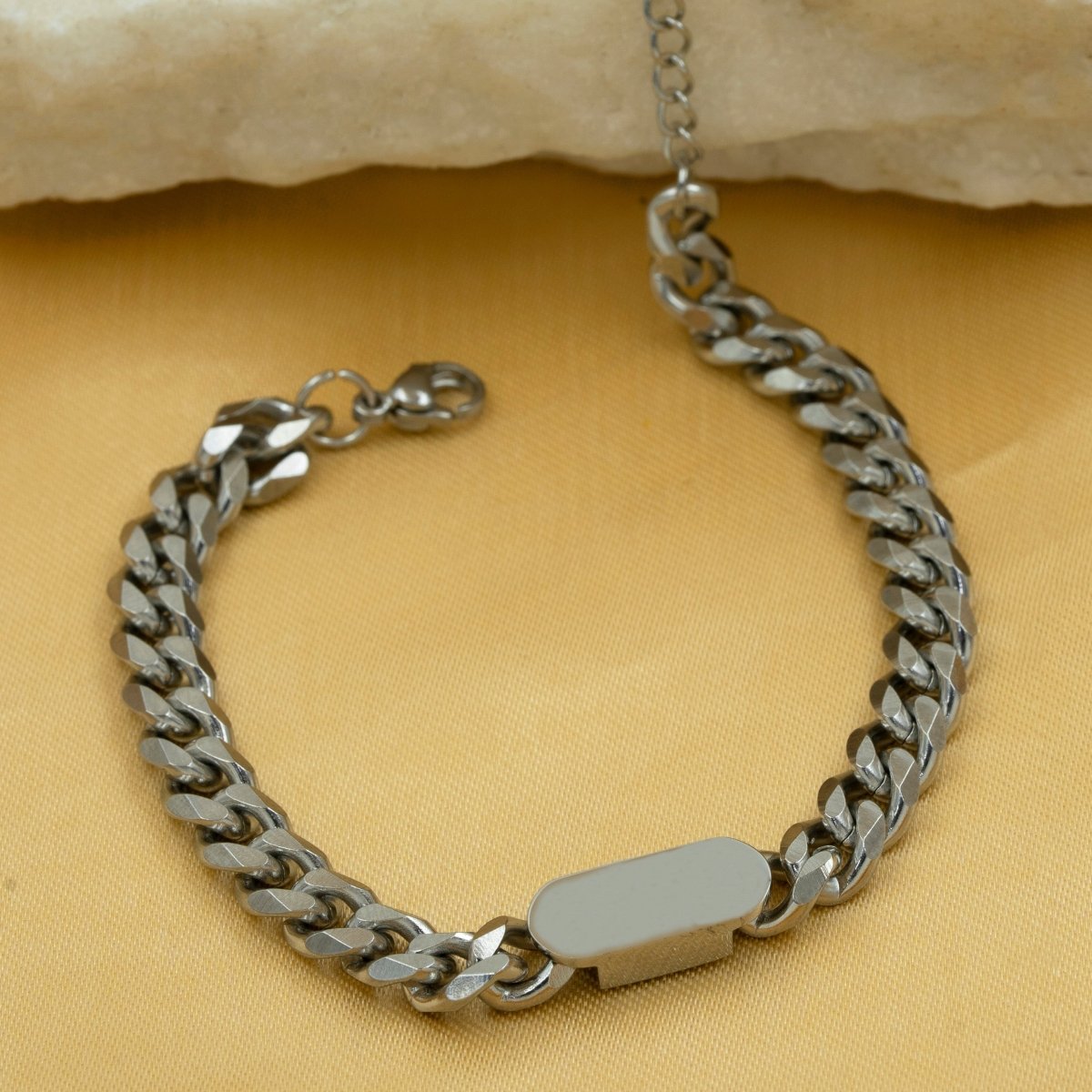 Artklim Silver Plated Bold Curb Chain Bracelet