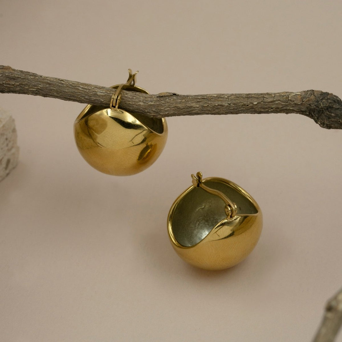 Artklim Gold Plated Classic Round Studded Earrings