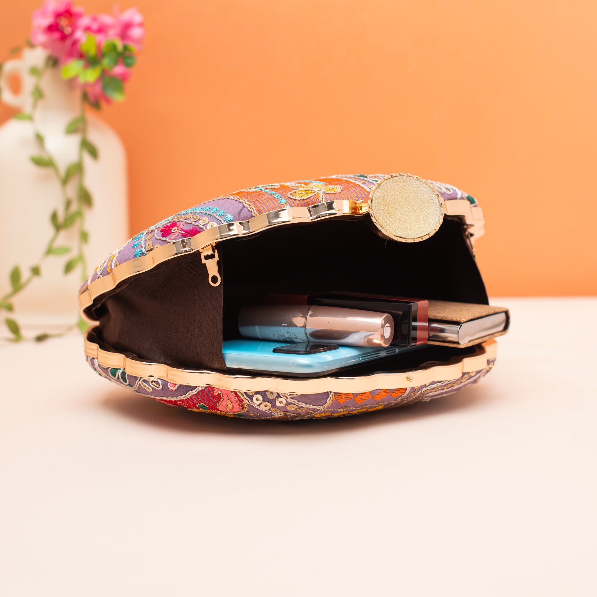 Artklim Vintage Sequins Embroidery D- Shape Clutch
