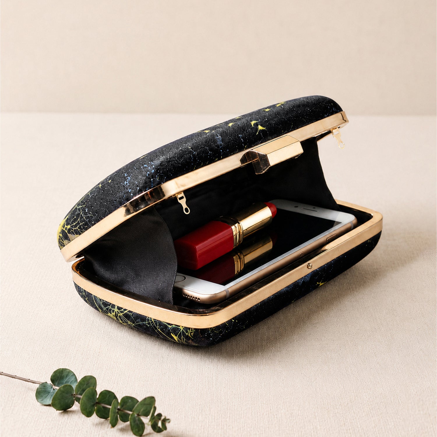 Artklim Elegant Black Forest Tree Printed Clutch
