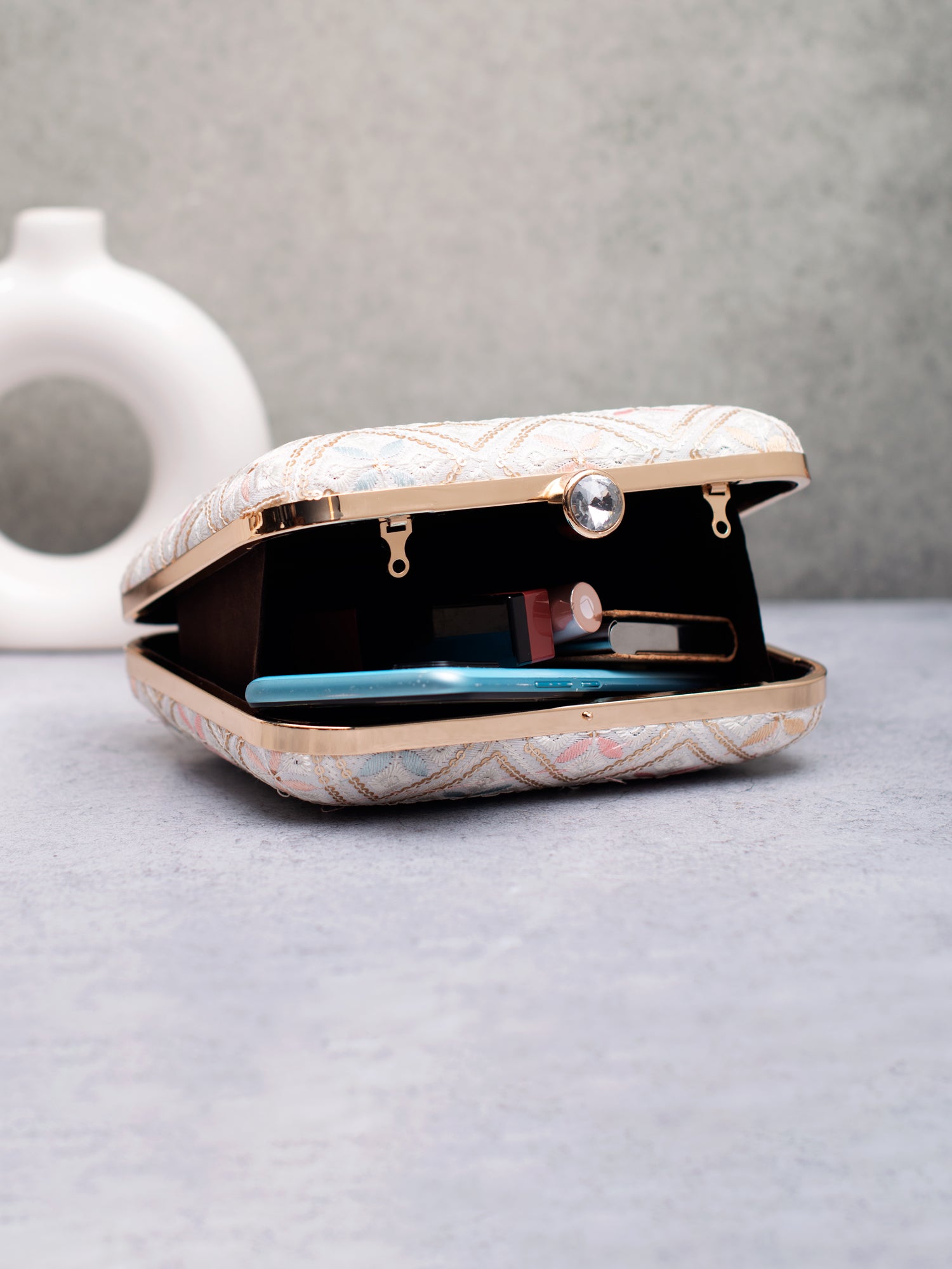 Artklim Ivory Pastel Charm Clutch