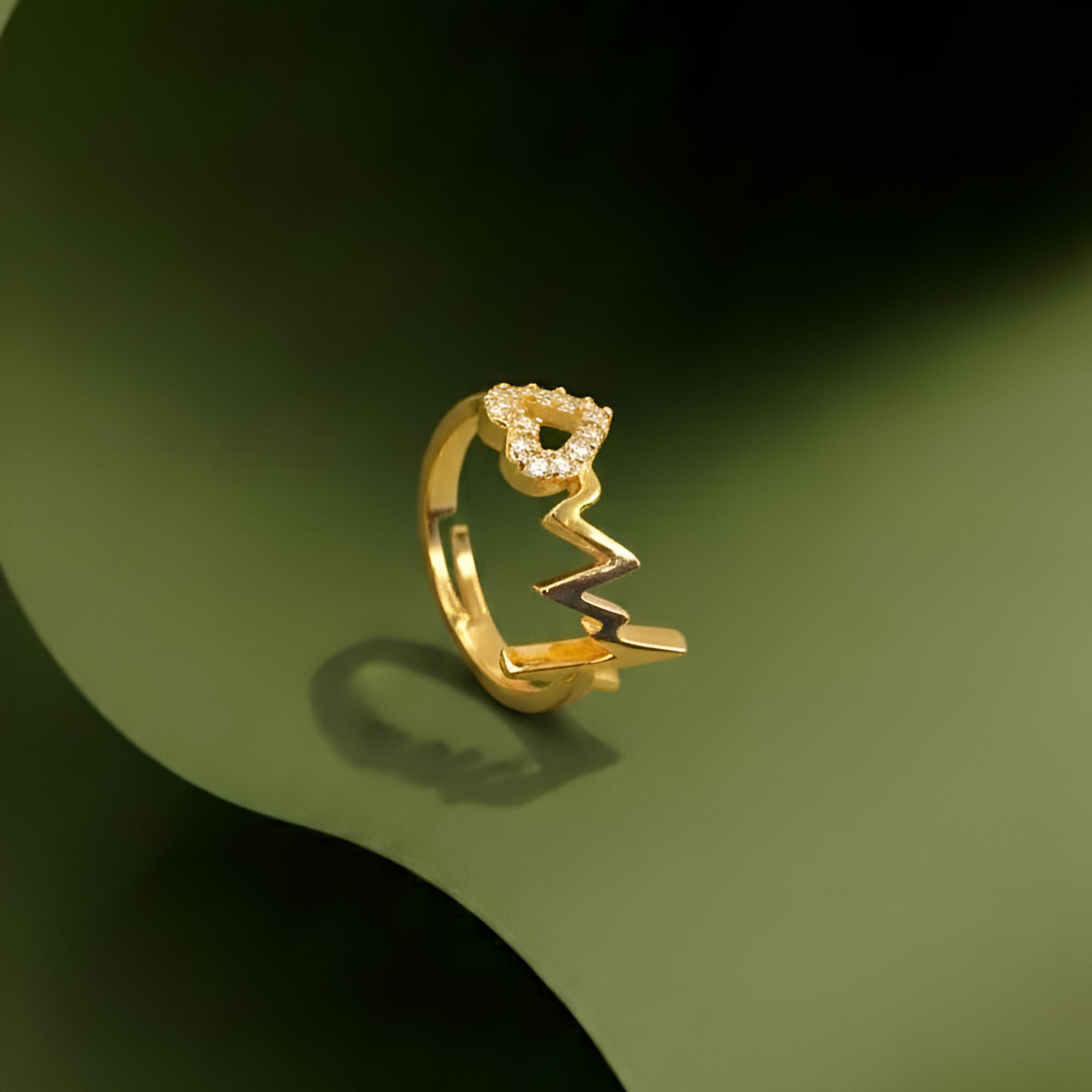Artklim Gold-Plated Heart & Zigzag Design Anti-Tarnish Ring