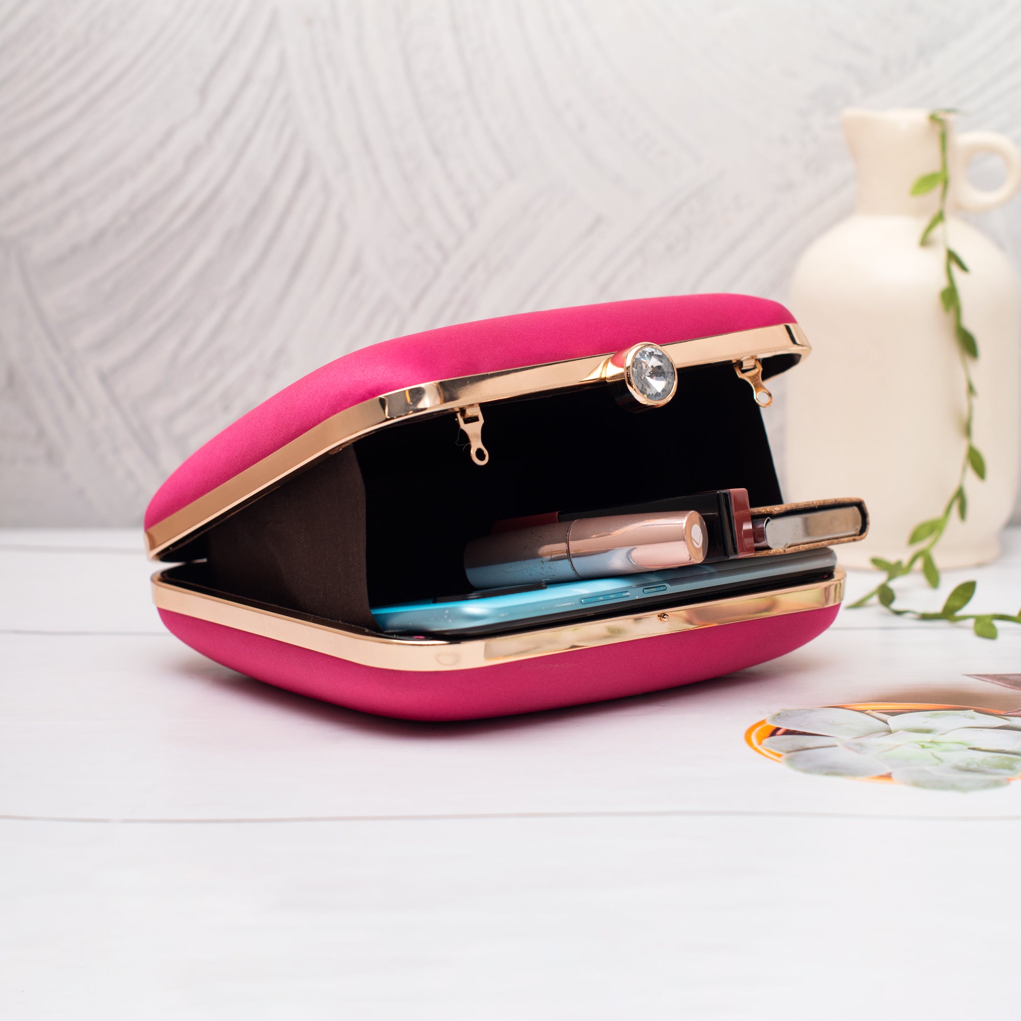 Artklim Pink with Artistic Peacock Printed Clutch