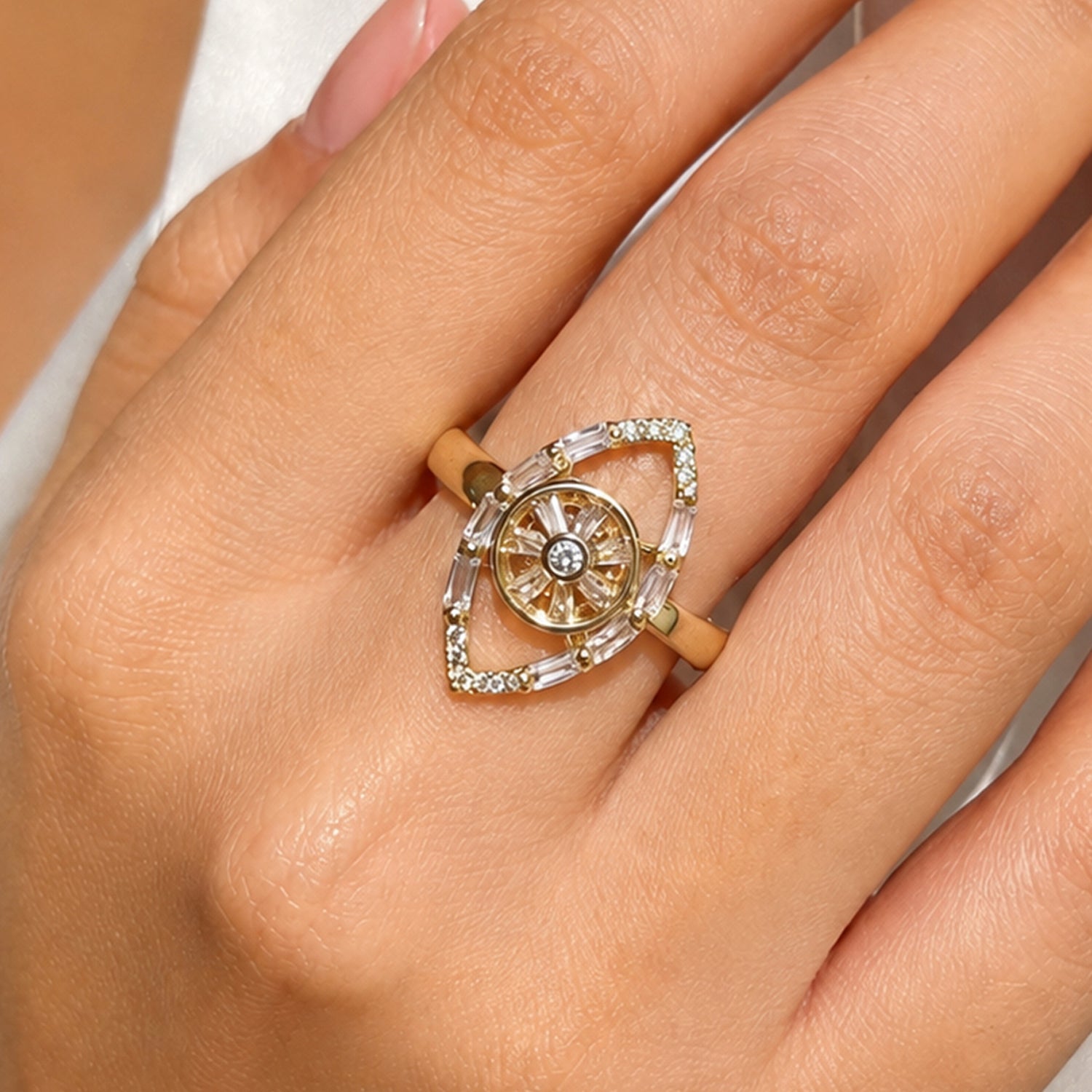 Artklim Gold Sparkling Eye Revolving Crystal Adjustable Anti-Tarnish Copper Ring