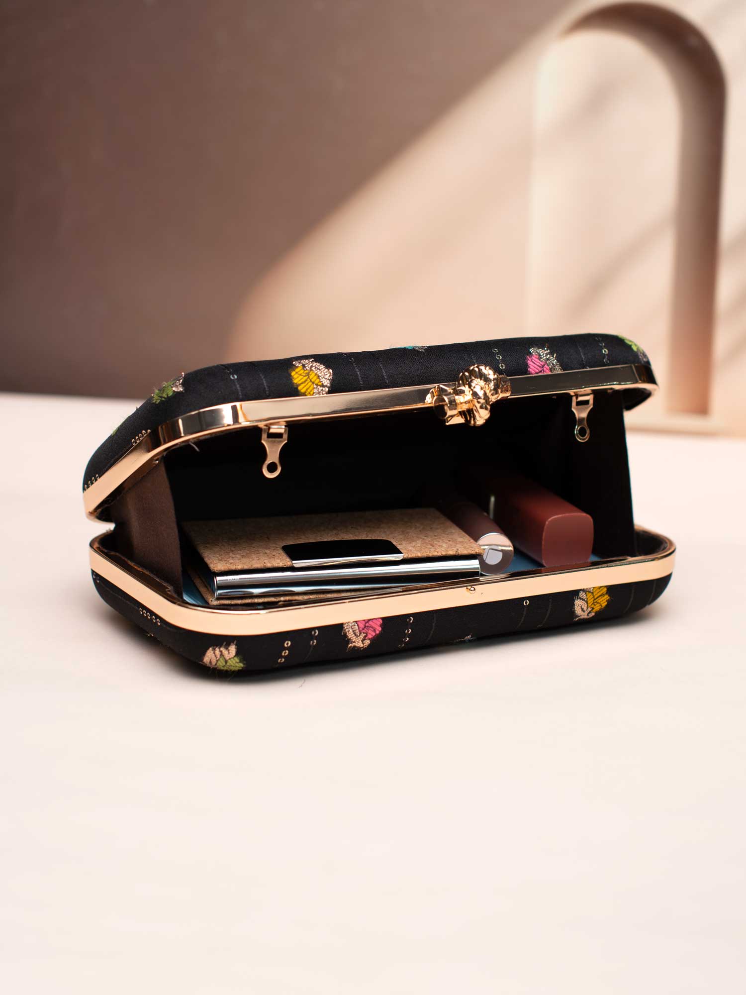 Artklim Midnight Bloom Multi-Color Leaf Clutch