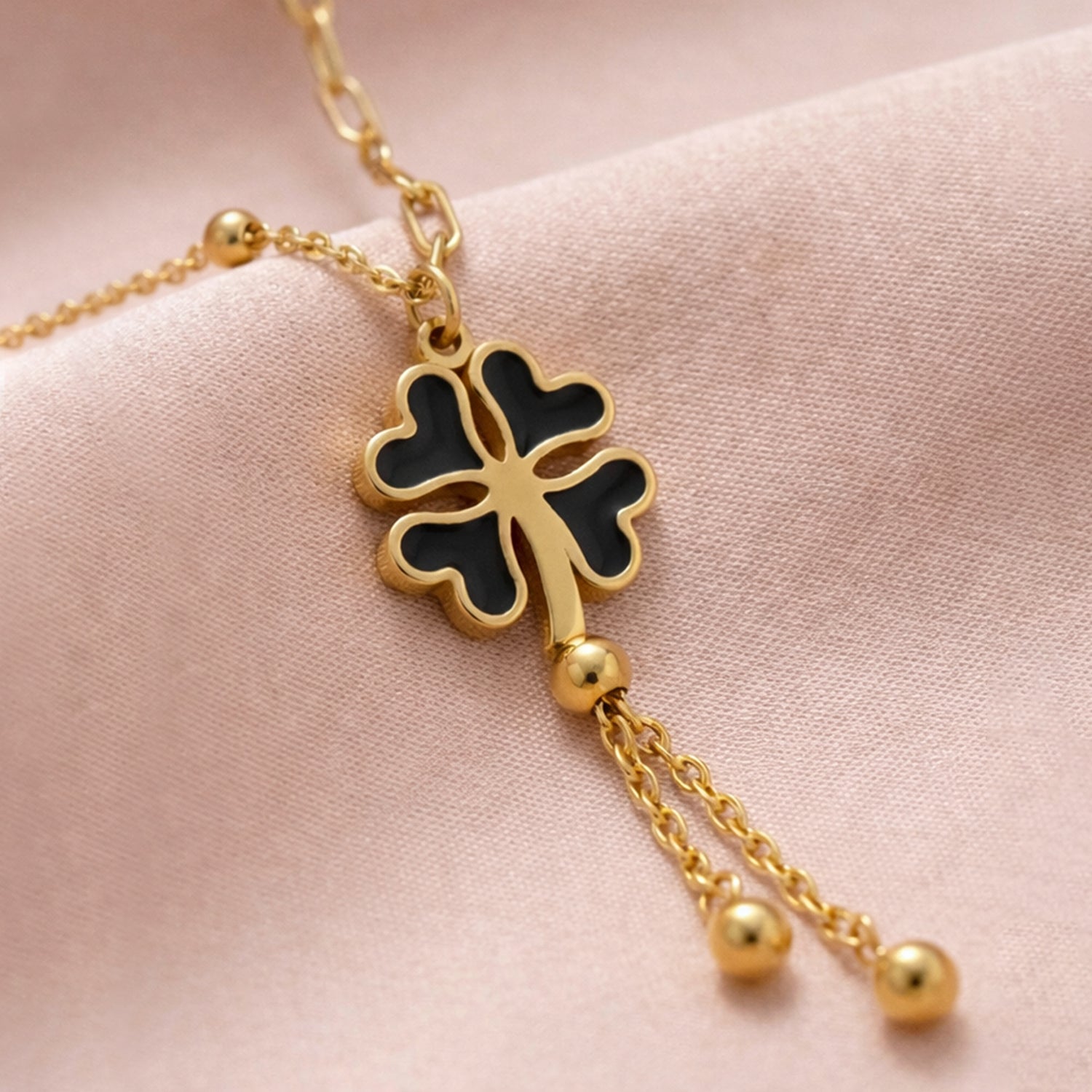Artklim Gold-Plated Clover Charm Lariat Anti-Tarnish Pendant Necklace
