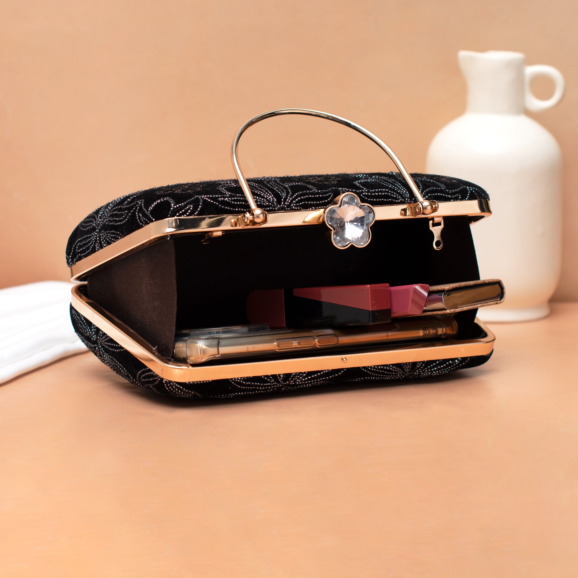 Artklim Black Velvet Embroidery Clutch