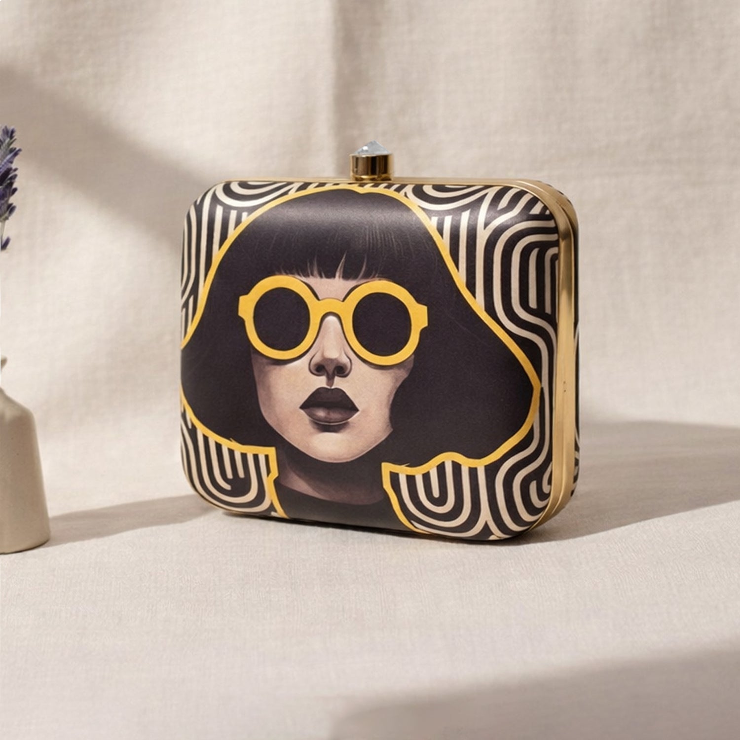 Artklim Classic Girl Portrait Printed Clutch