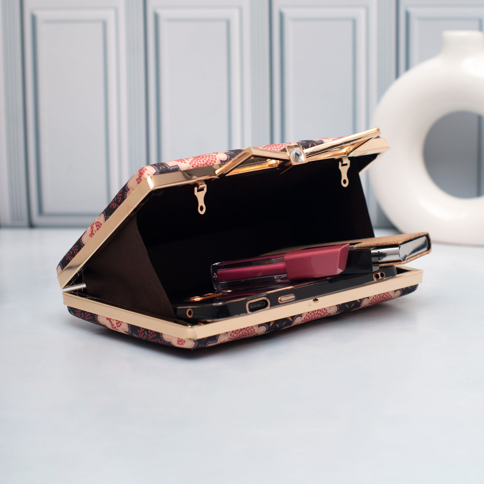Artklim Midnight Floral Heritage Printed Clutch
