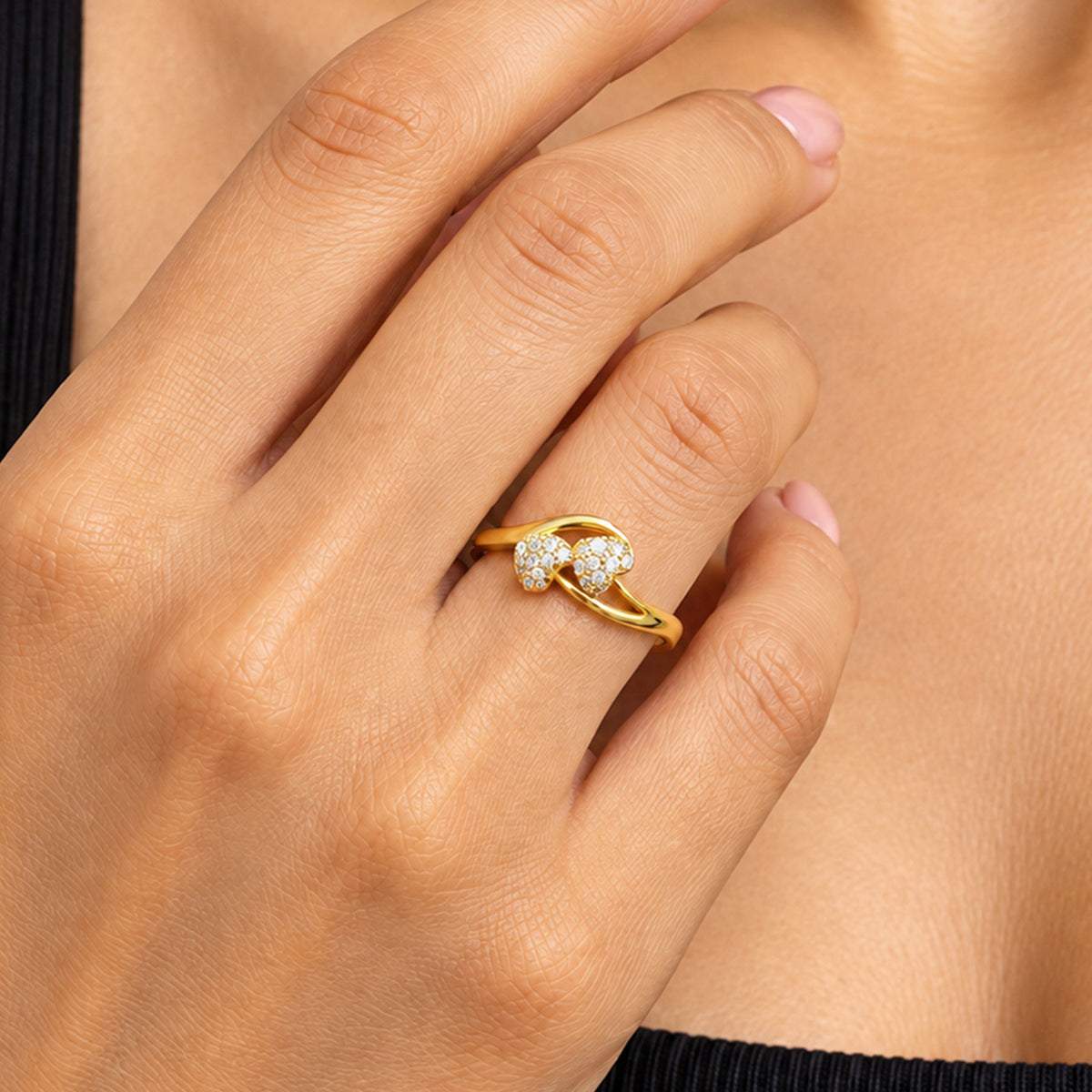 Artklim Chic Twin Heart Sparkle Gold-Tone Anti-Tarnish Ring
