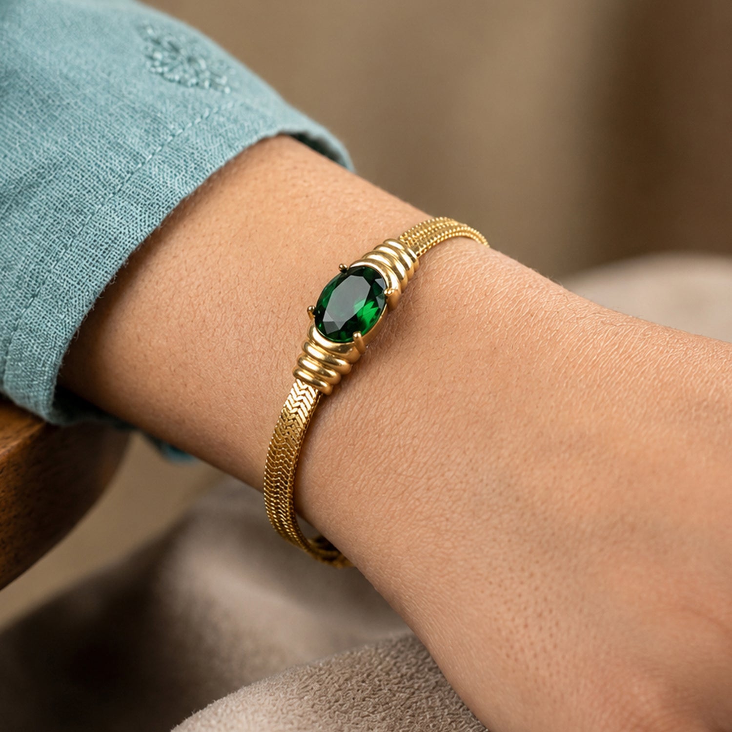 Artklim Emerald Green Stone Gold Anti-tarnish Bracelet
