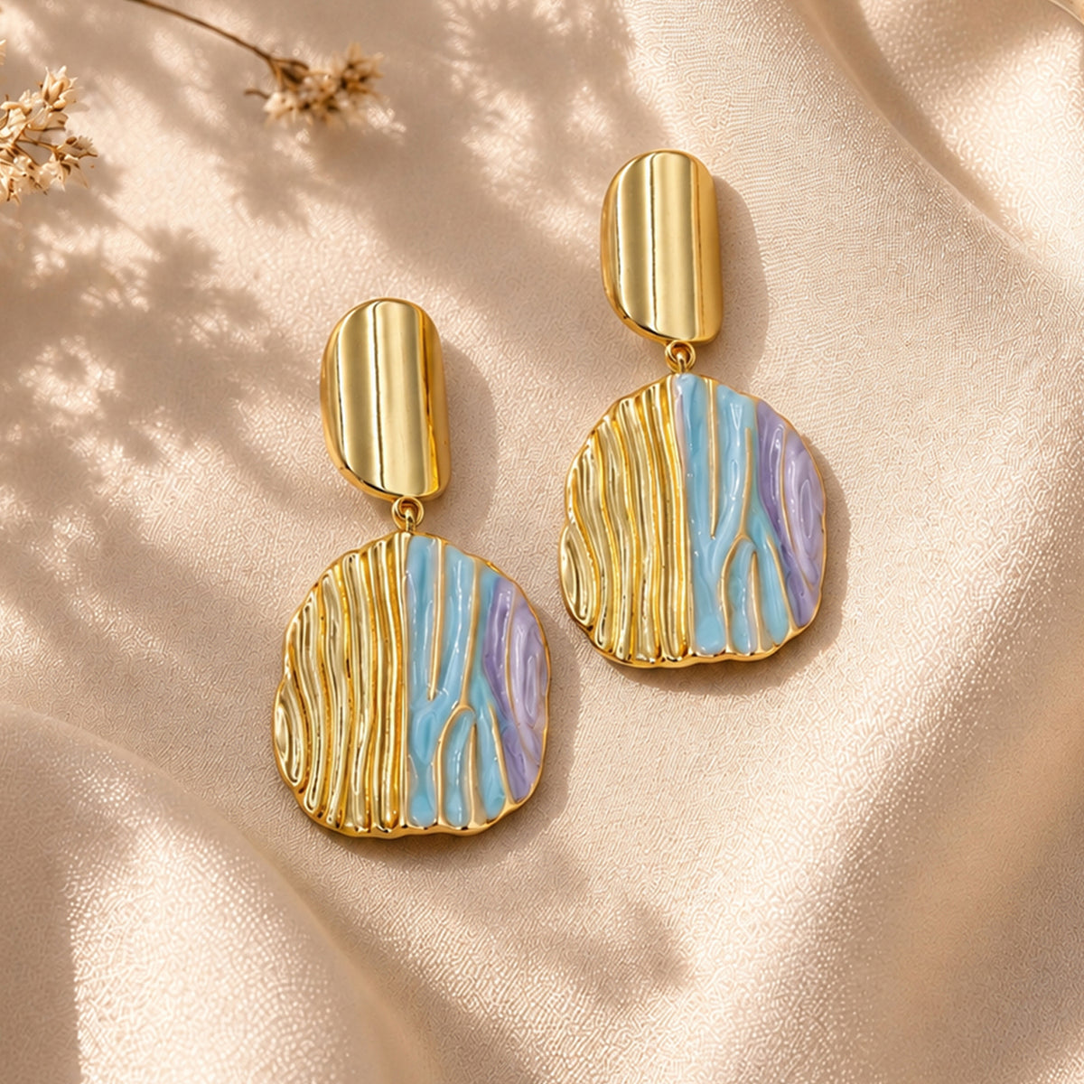 Artklim Elegant Blue & Lavender Textured Gold-Tone Anti-Tarnish Earring