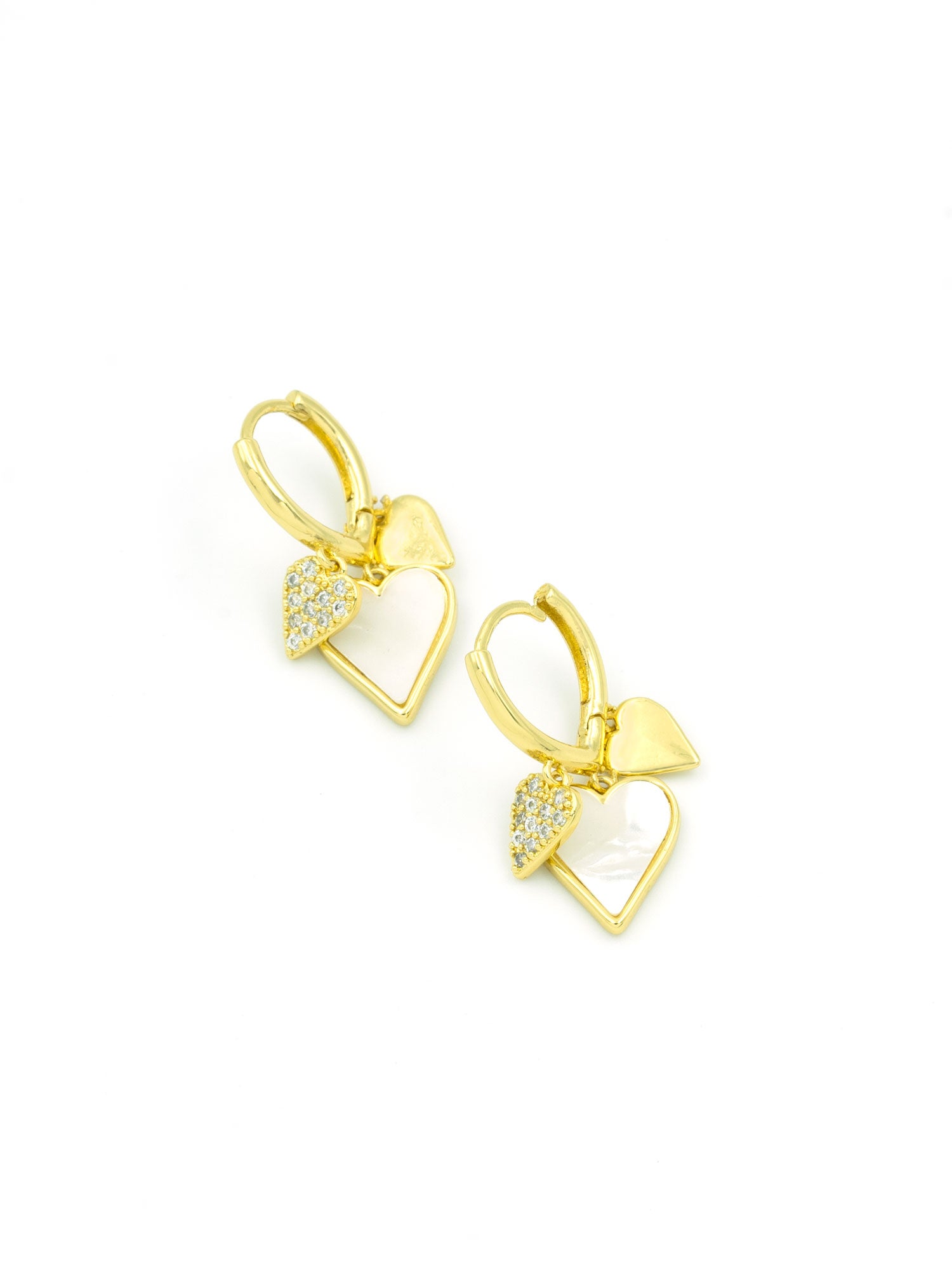 Artklim Pearl Fluter - Elegant Butterfly Studs