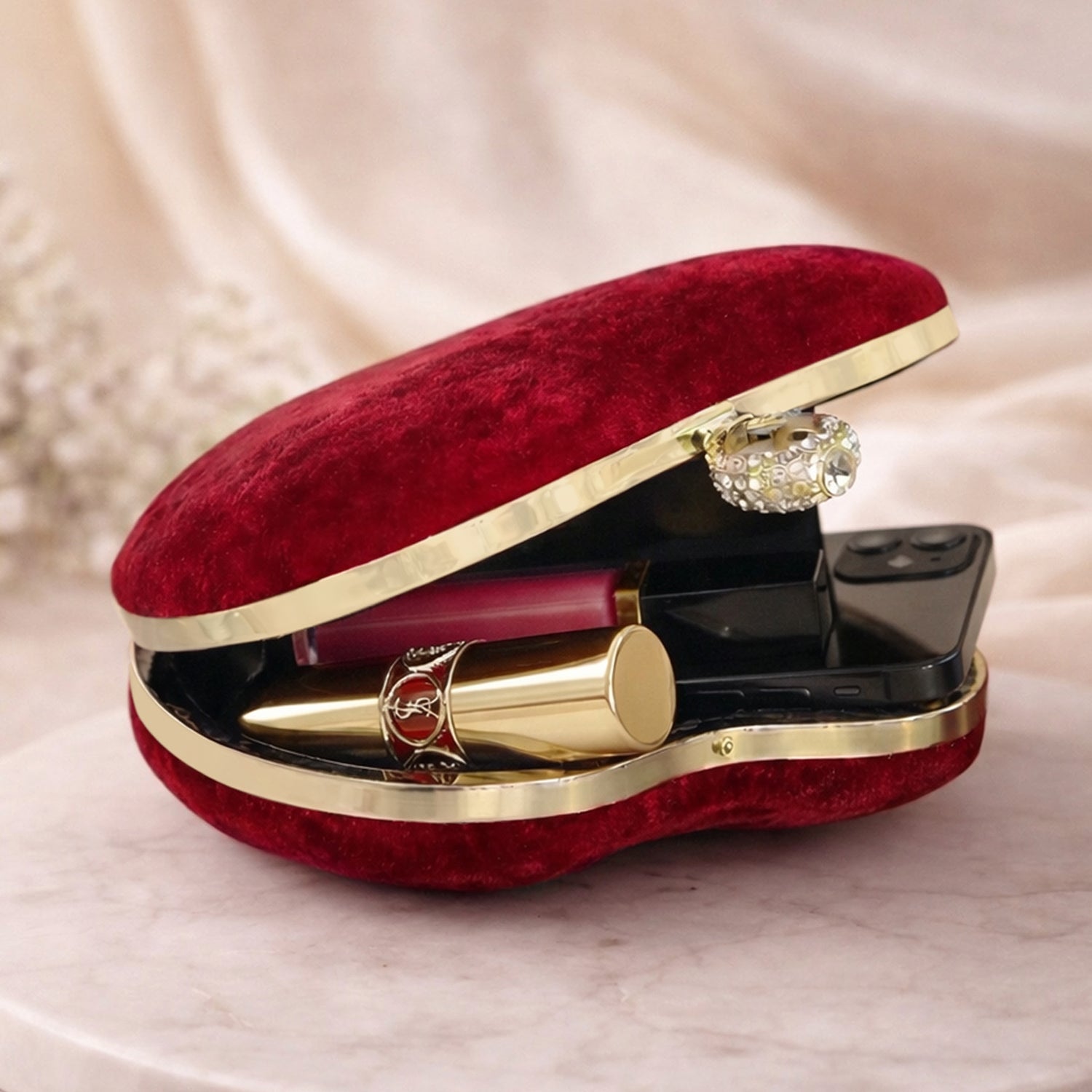 Artklim Red Heart-Shaped Velvet Name Customized Clutch