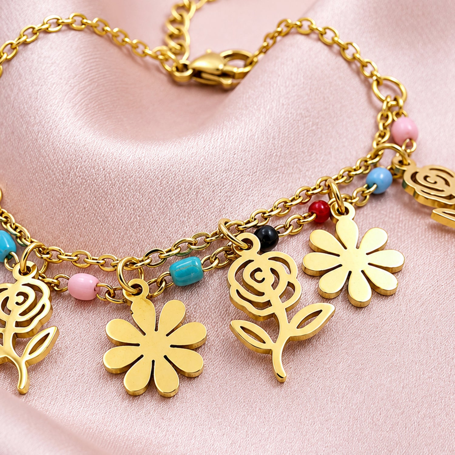 Artklim Daisy & Rose Charm Anti-Tarnish Bracelet