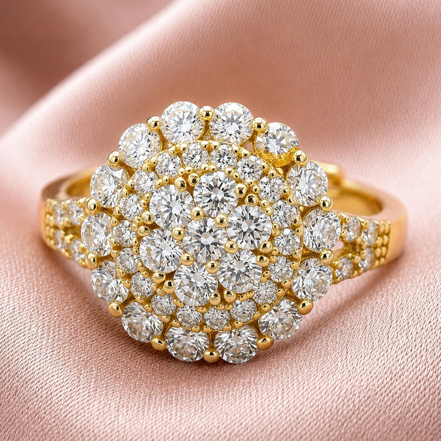 Artklim Halo Cluster Gold Statement Anti-Tarnish Ring