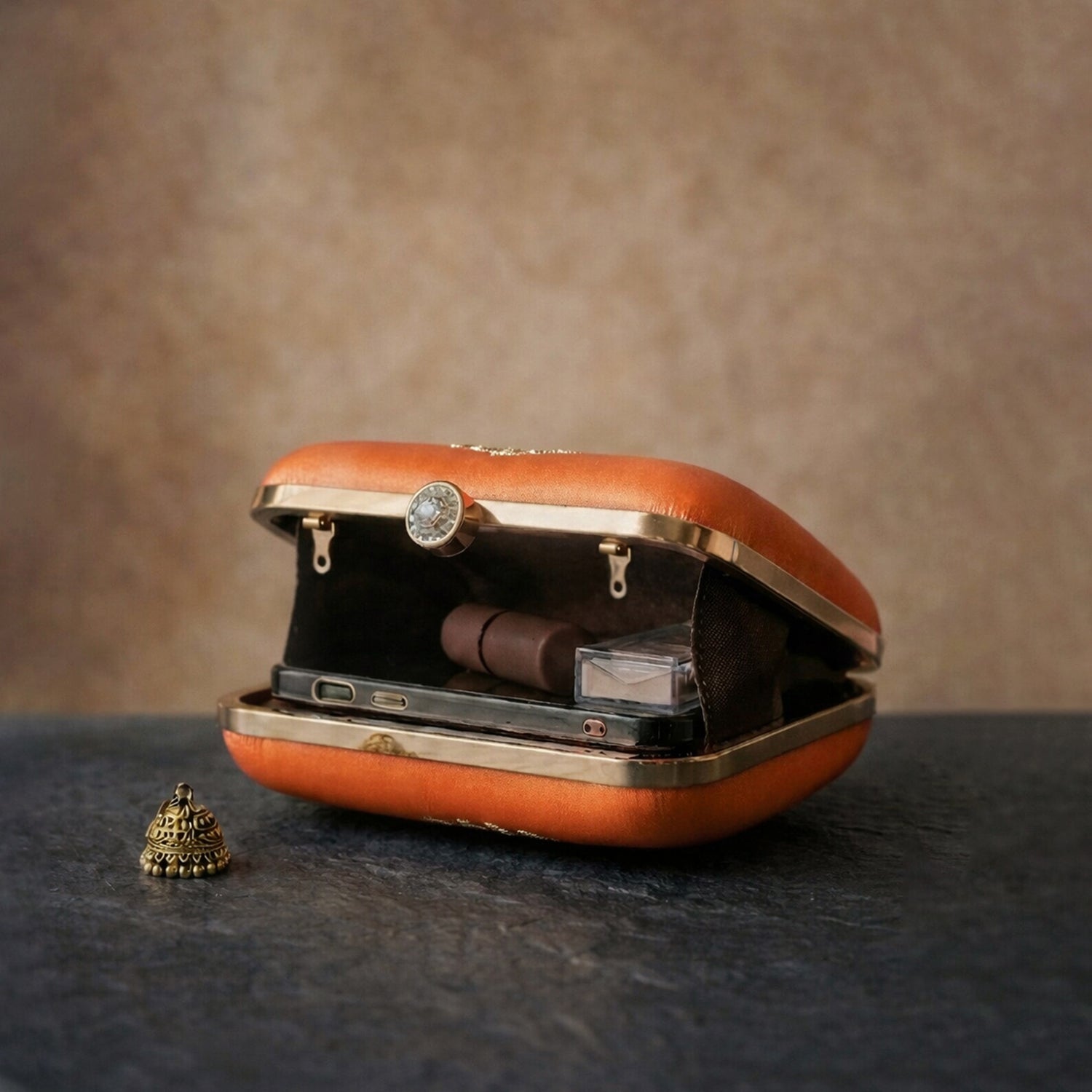 Artklim Divine Harmony Printed Clutch