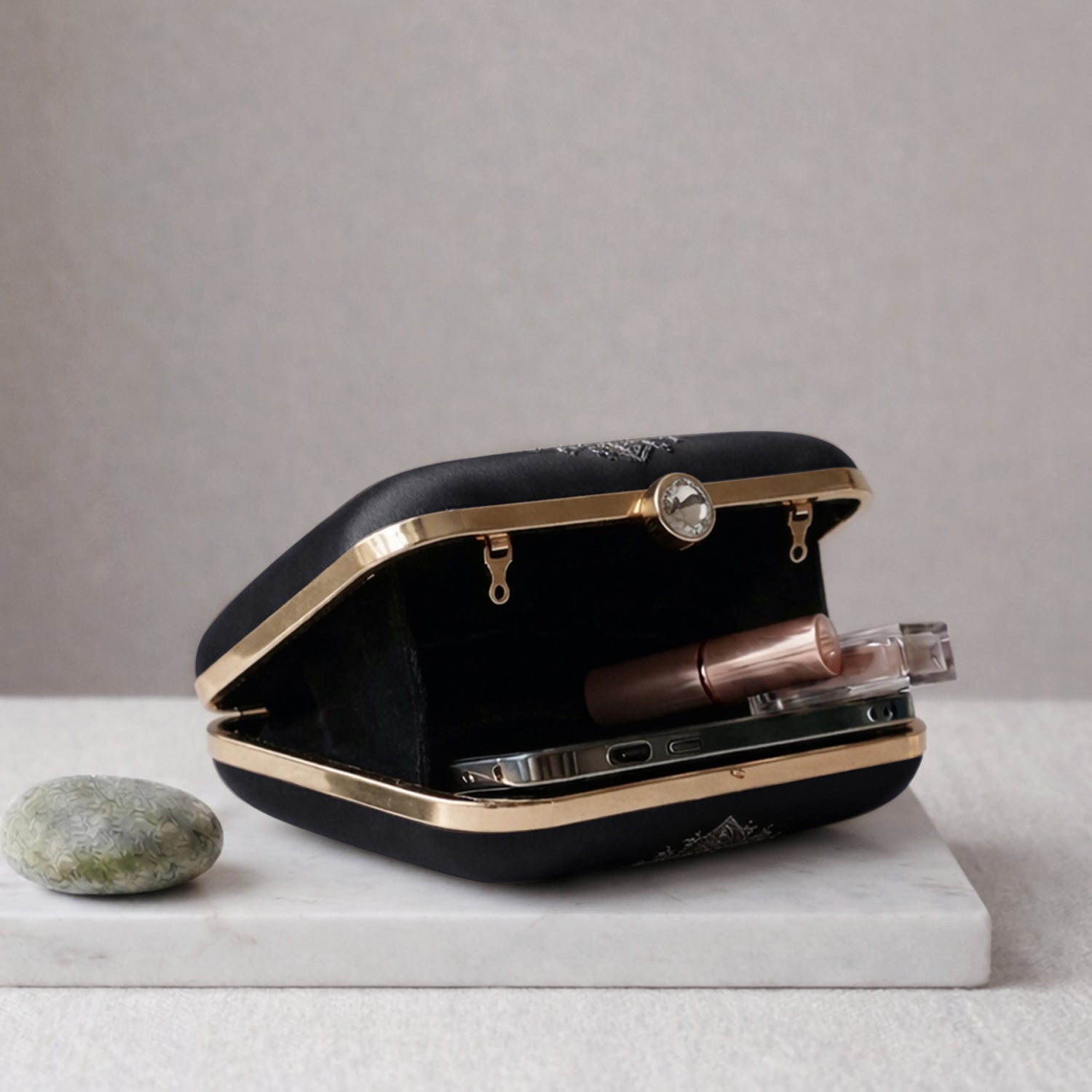 Artklim Divine Radiance Printed Clutch
