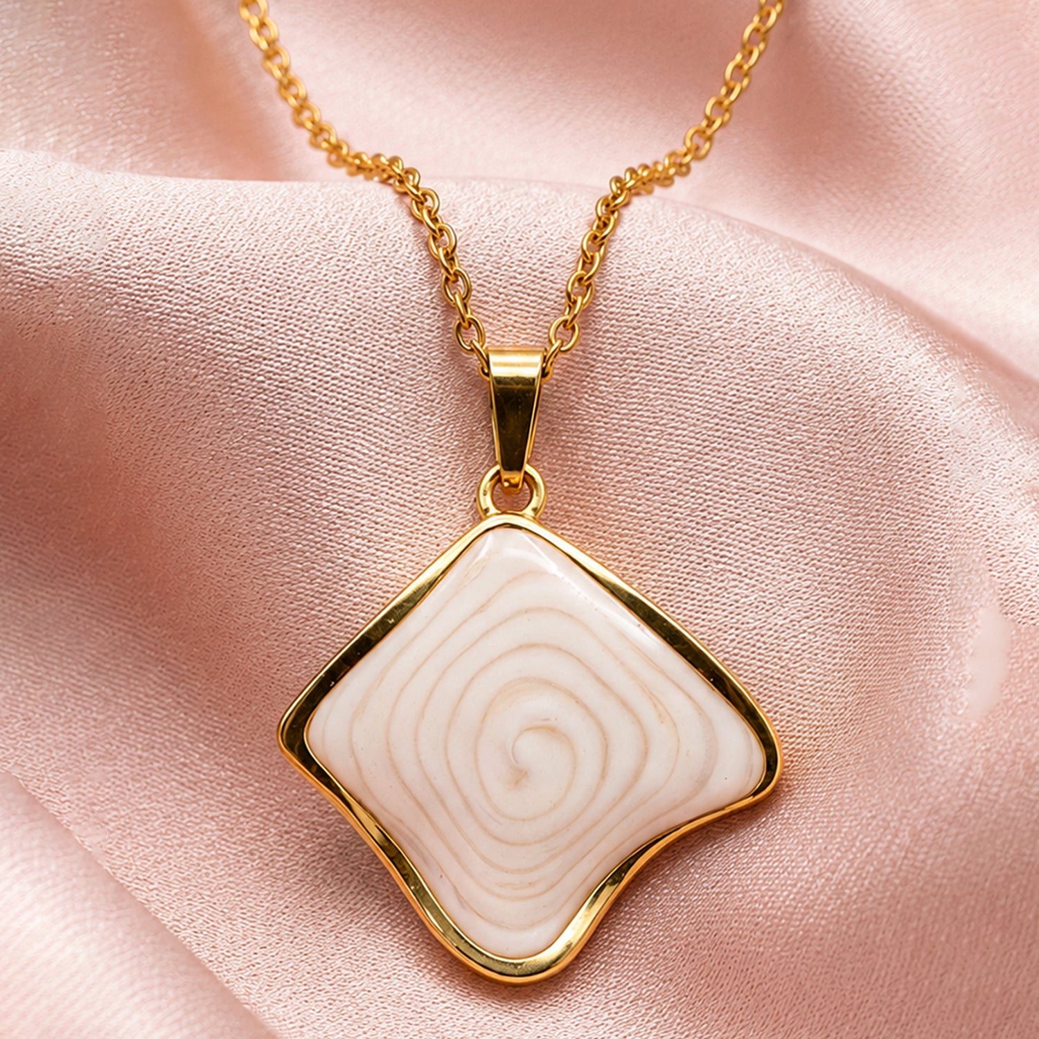 Artklim Elegant Marble Square Charm Anti-Tarnish Pendant Necklace