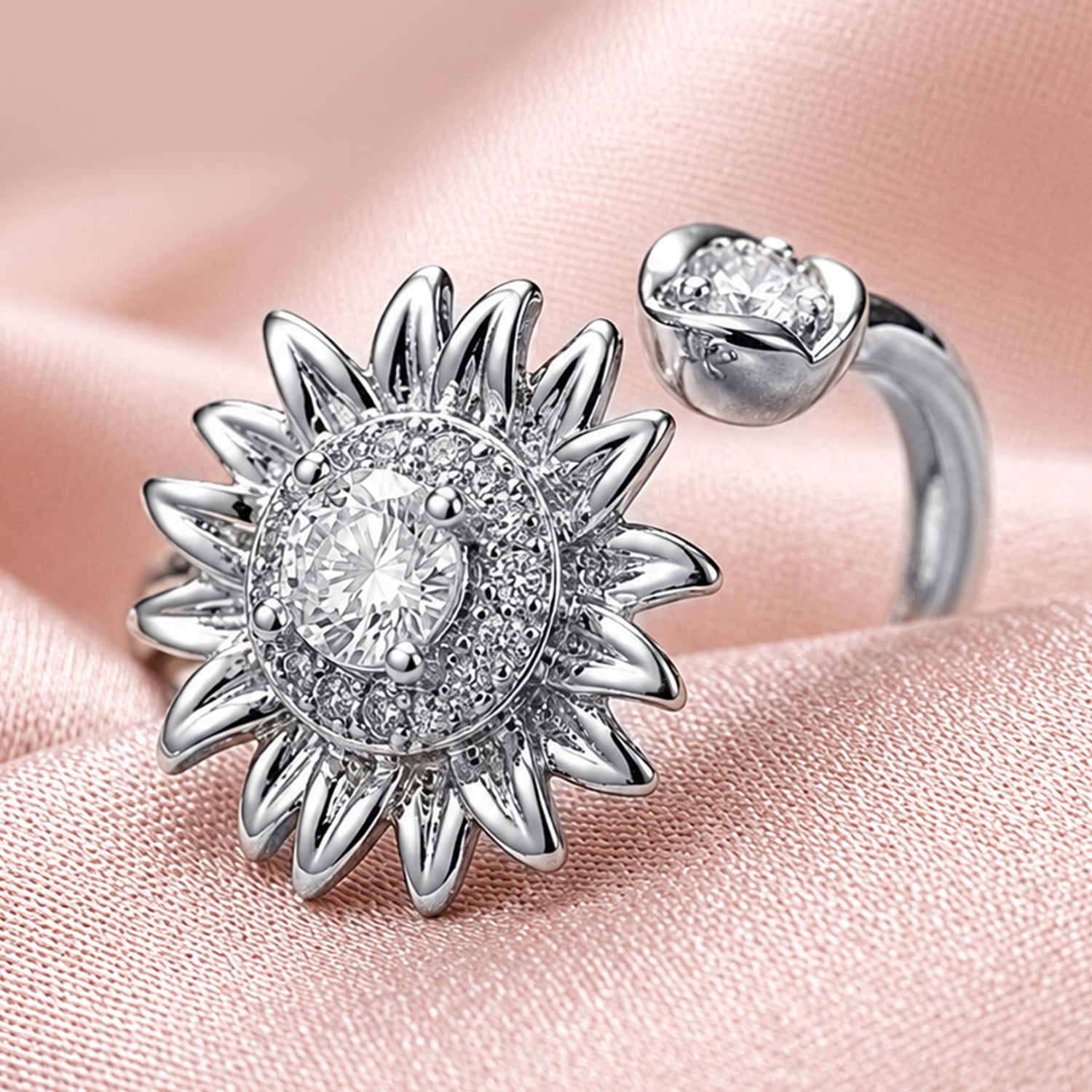 Artklim Silver Sunflower Revolving Adjustable Anti-Tarnish Copper Ring