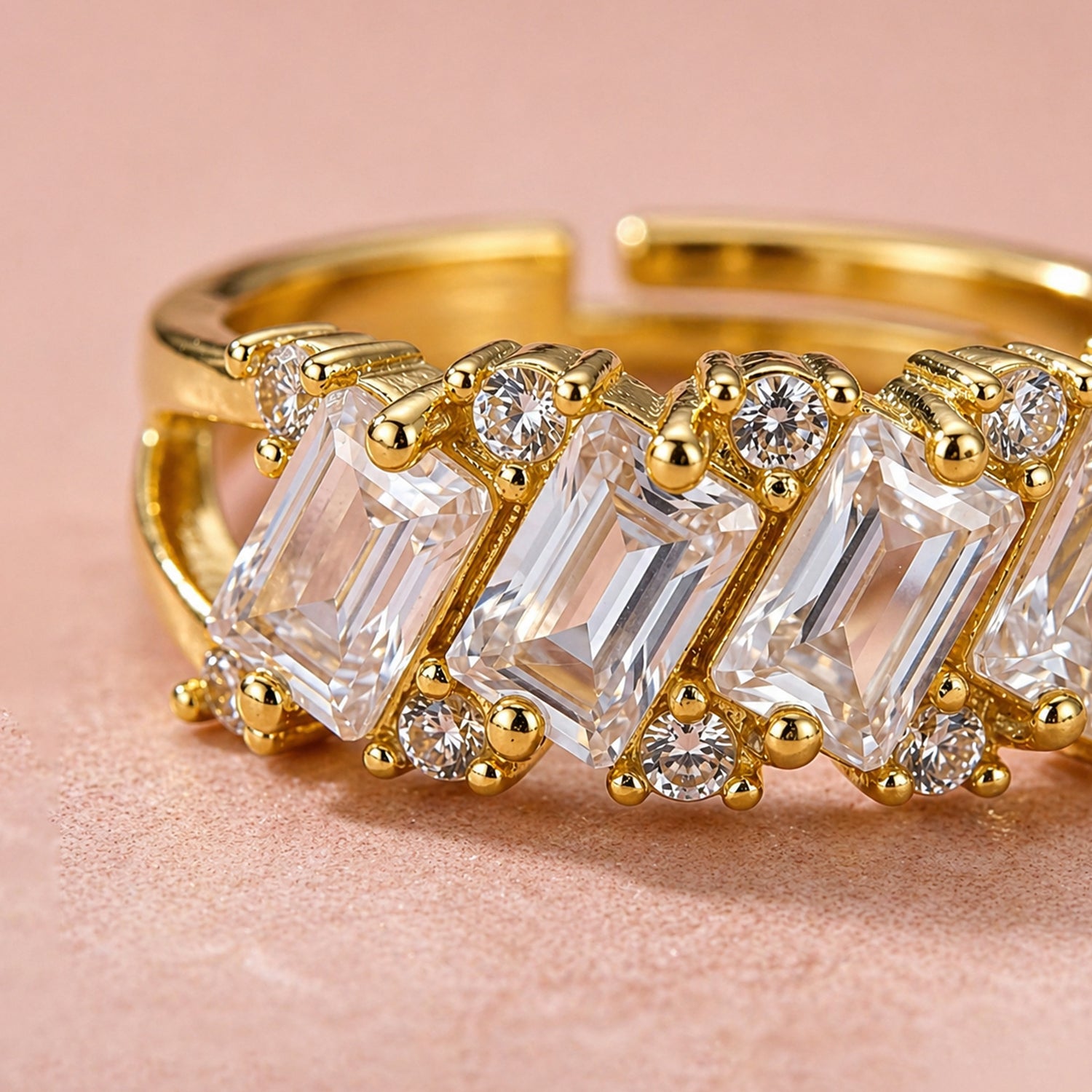 Artklim Elegant Crystal Bar Gold Band Anti-Tarnish Ring
