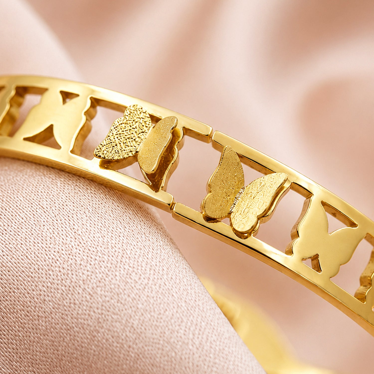 Artklim Butterfly Love Cutout Anti-Tarnish Bangle Bracelet