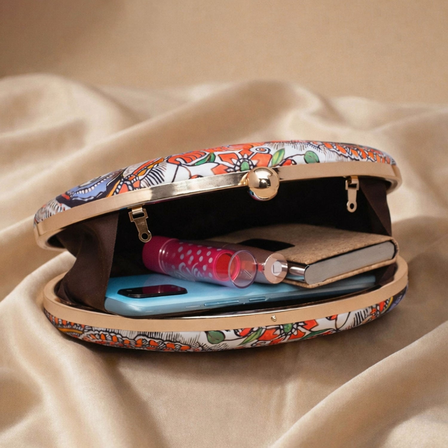 Artklim Madhubani Print Oval clutch