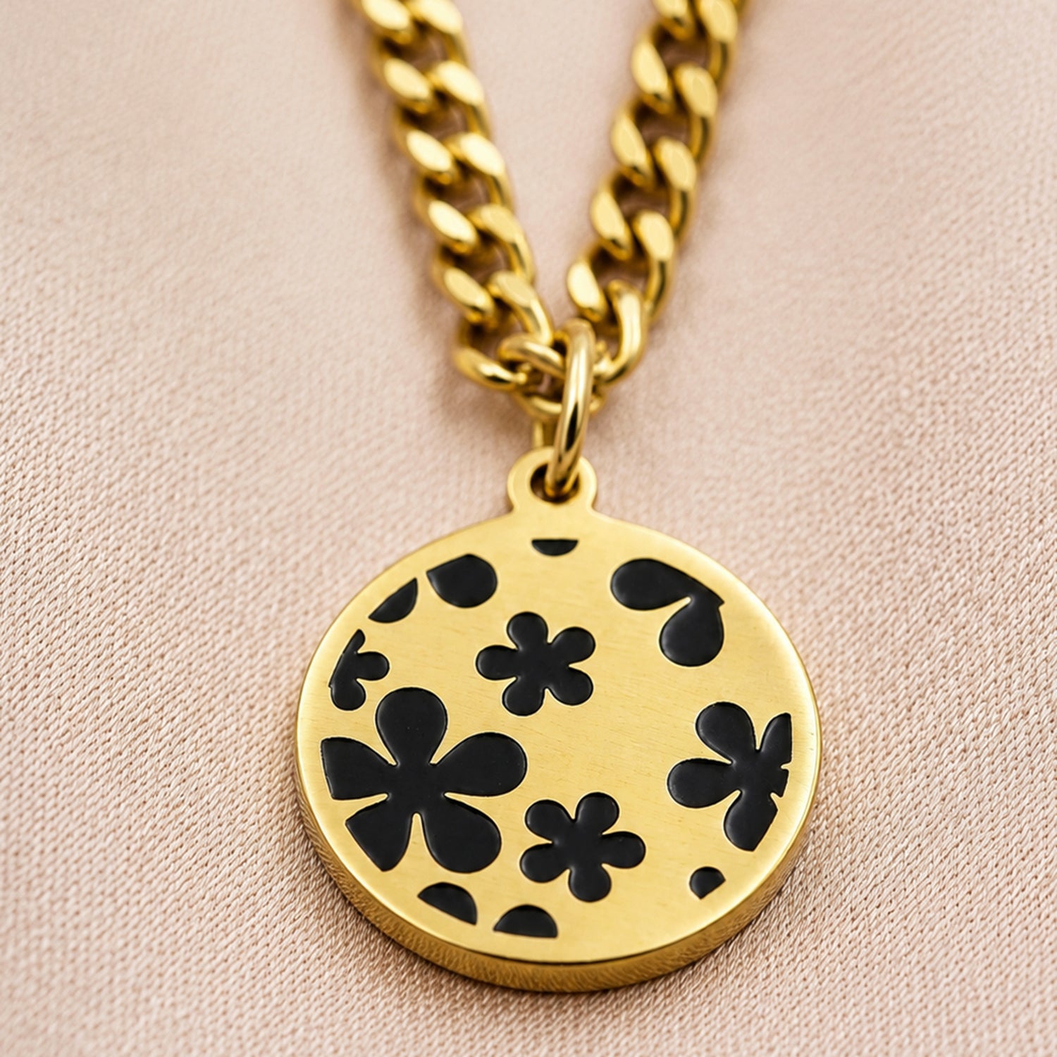 Artklim Floral Pearl Charm Gold Anti-Tarnish Pendant Necklace