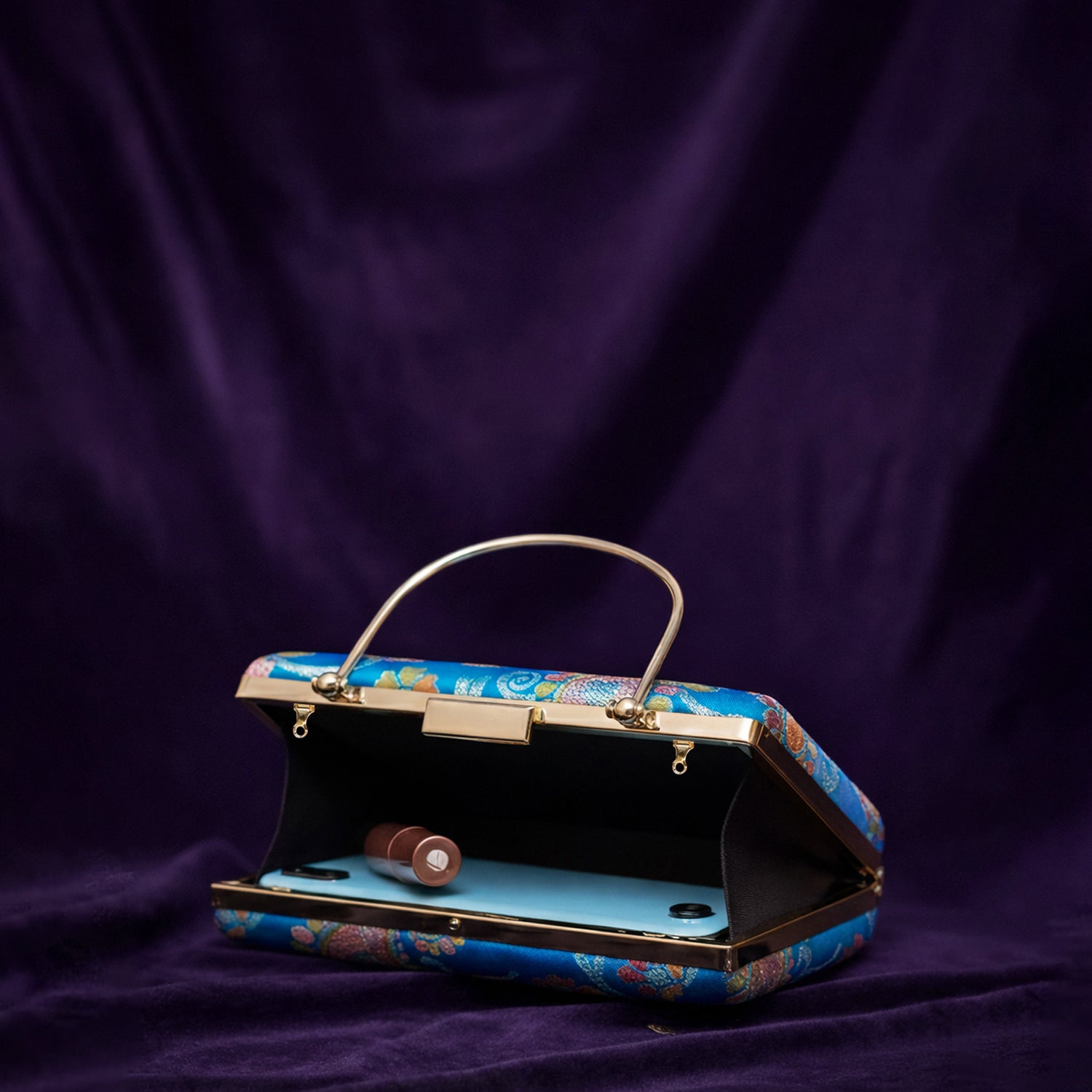 Artklim Blue Based Floral Pattern Printed Clutch