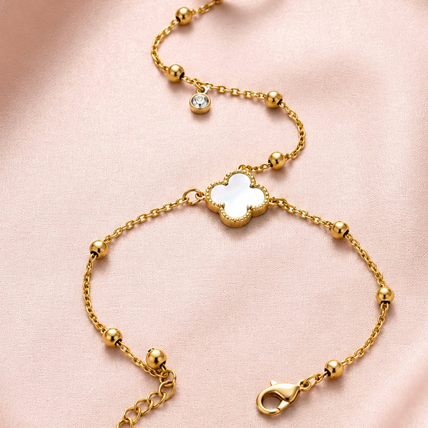 Artklim Mother of Pearl Clover Anti-Tarnish Ring Bracelet