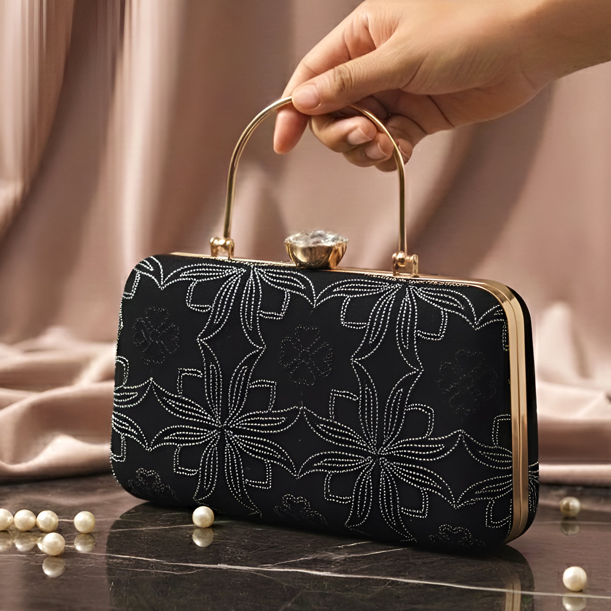 Artklim Black Velvet Embroidery Clutch