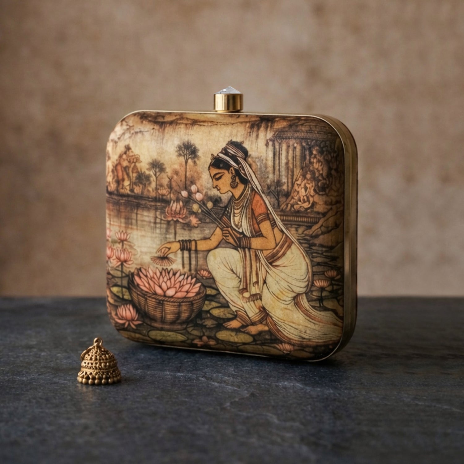 Artklim Vintage Lotus Serenity Printed Clutch