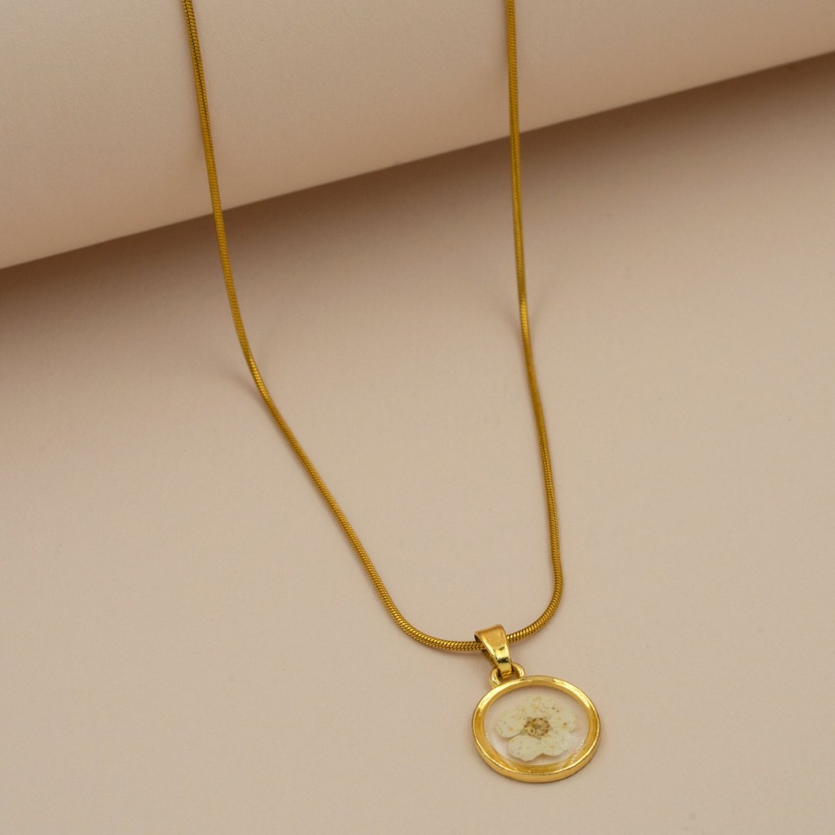 Artklim Gold Plated Clover Leaf Pendant Necklace