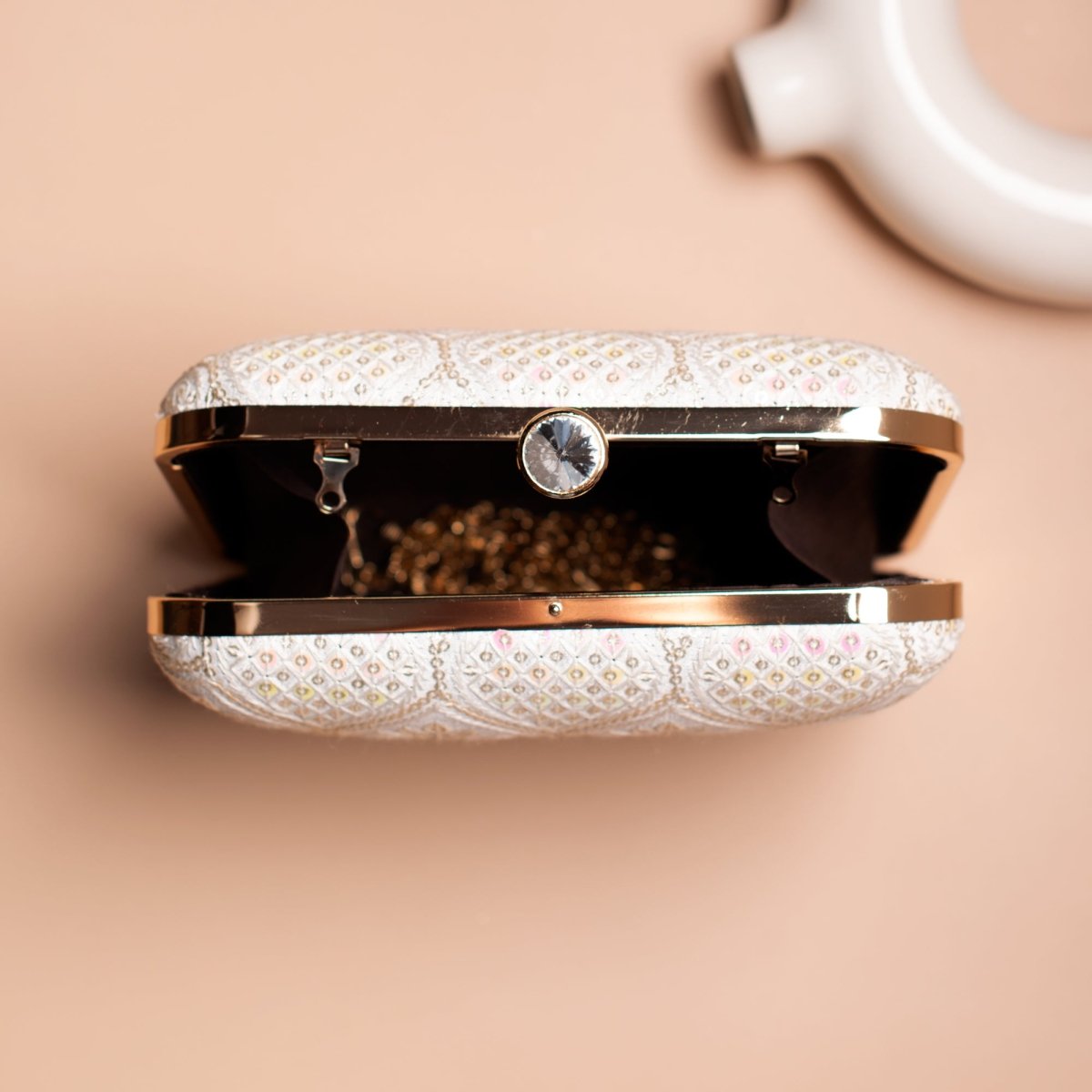 Artklim White Base Pink And White Threadwork Embroidery Clutch