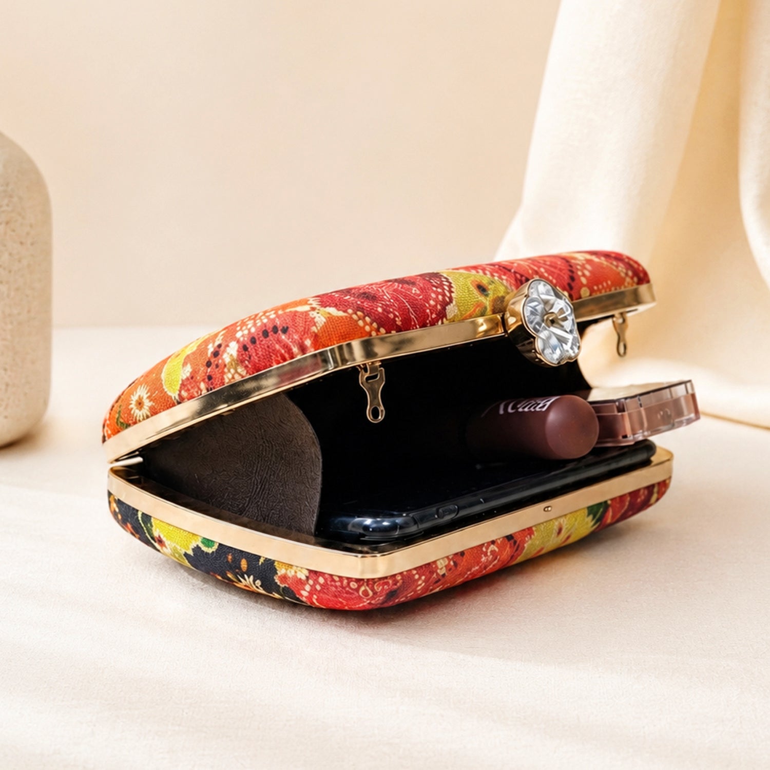 Artklim Multicolor Bohemian Floral Geometric Pattern Chain Strap Printed Clutch