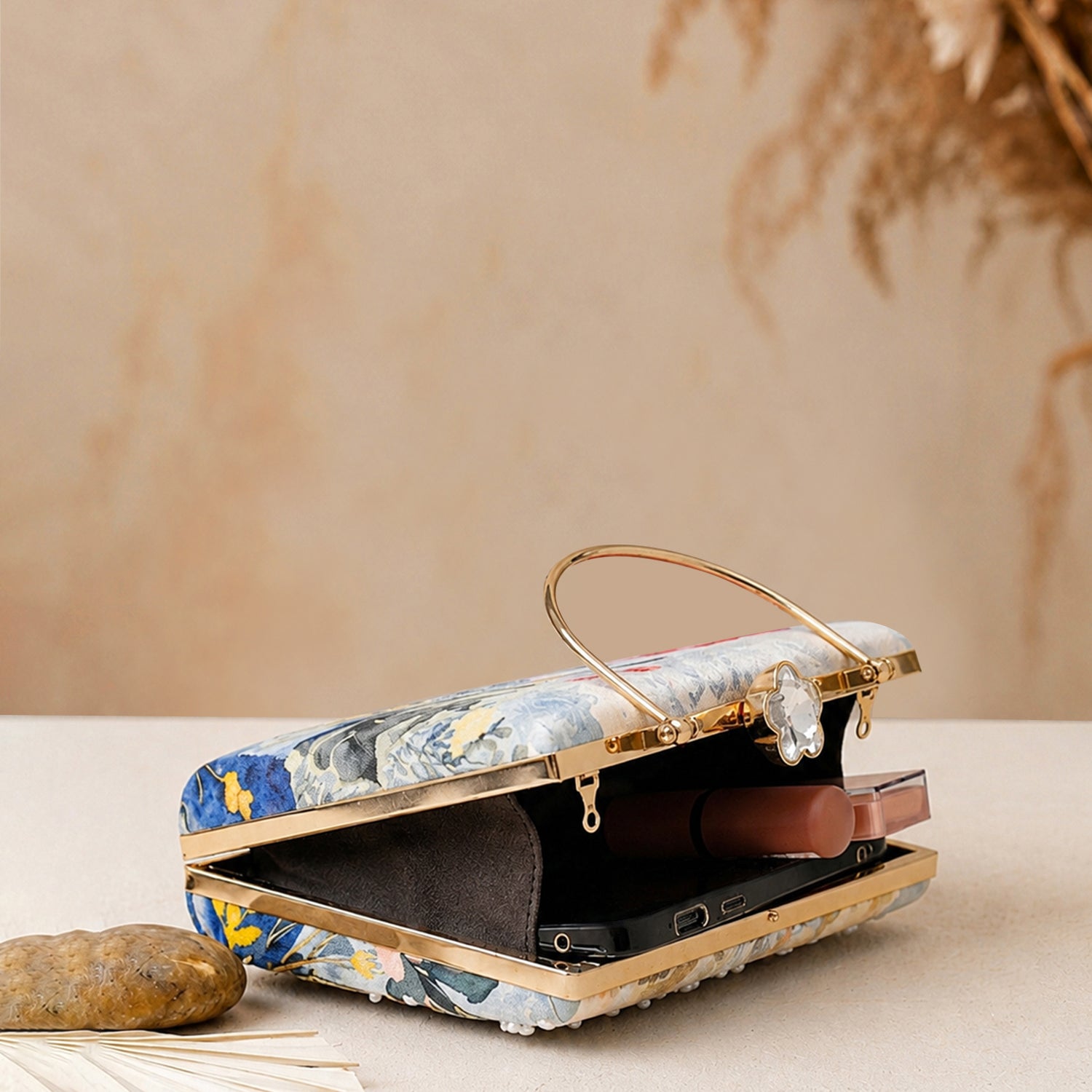 Artklim Blue Floral Artistic Embroidered Clutch
