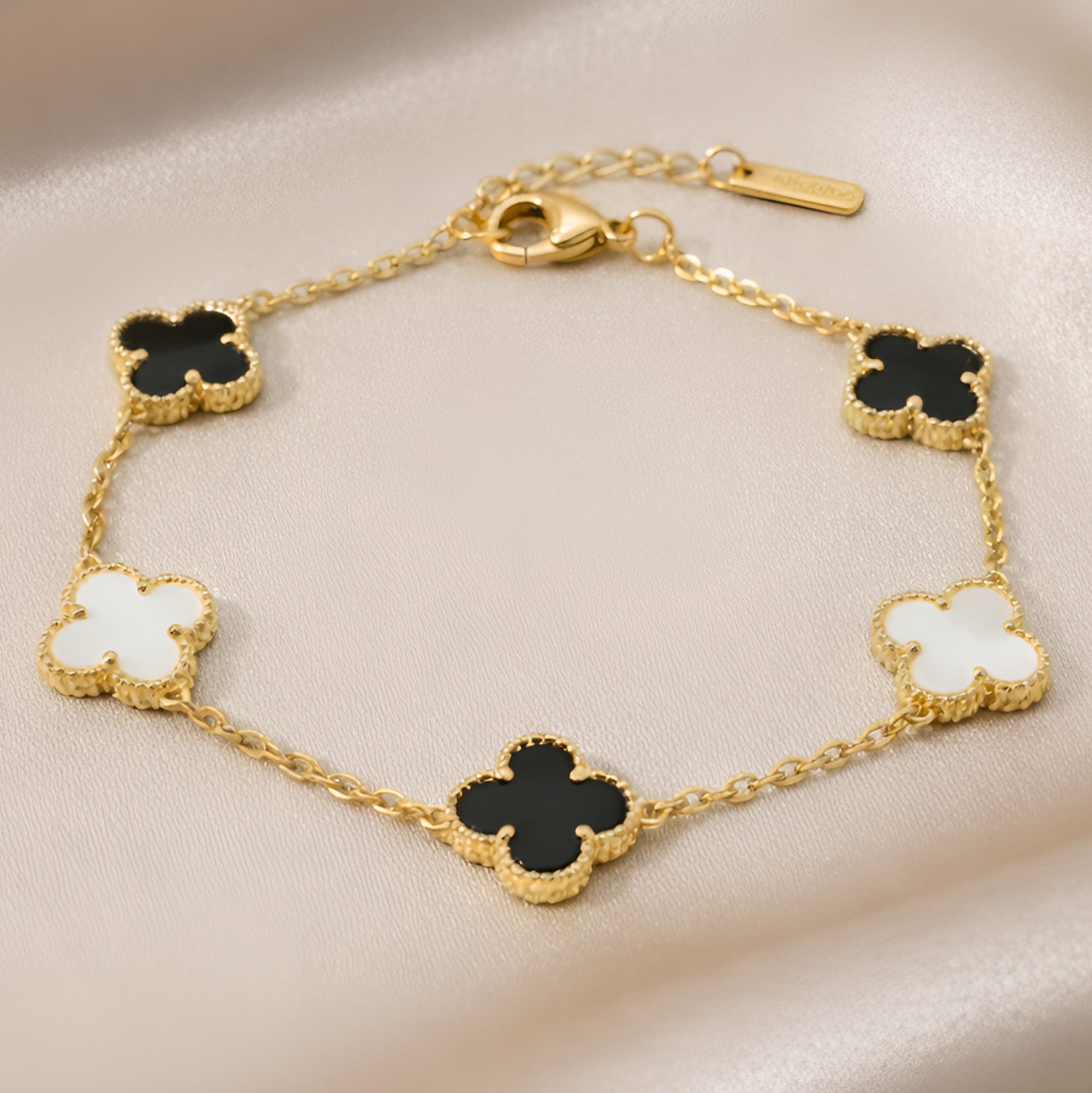Artklim Gold Plated Elegant Floral Clover Adjustable Anti-Tarnish Bracelet
