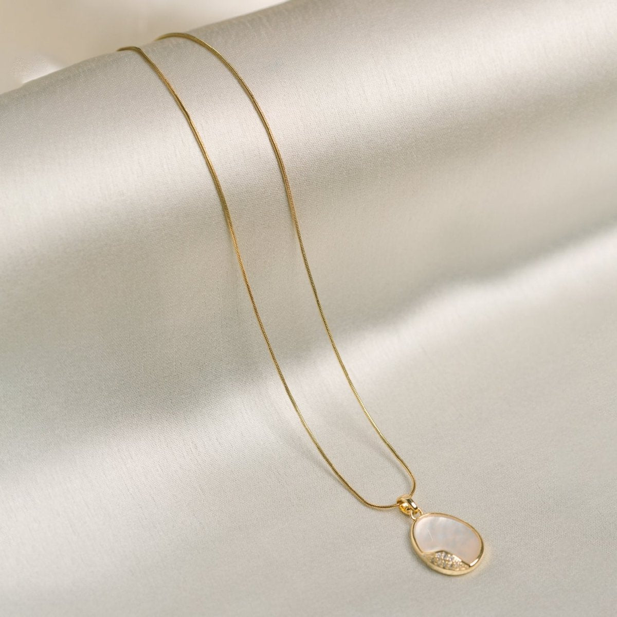 Artklim Gold Plated White Marble Pendant Necklace